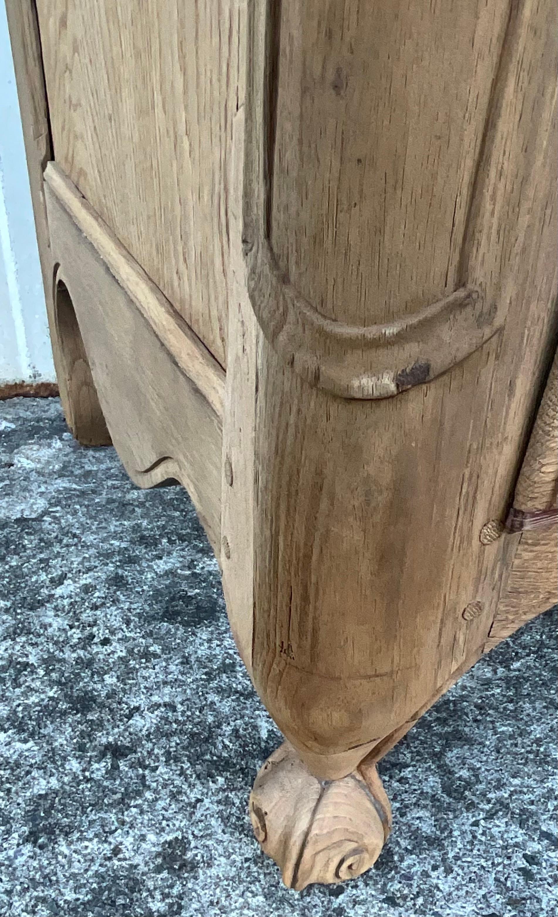 Commode Louis XV en Oak massif, fin du XVIIIe siècle - Val de Loire en vente 10