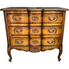 On Sale 1900s Fine Walnut Chest of Drawers Serpentine Commode, France