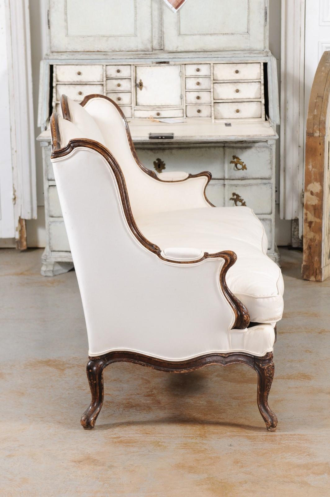 Louis XV Style 19th Century French Walnut Wingback Canapé with Cabriole Legs 5