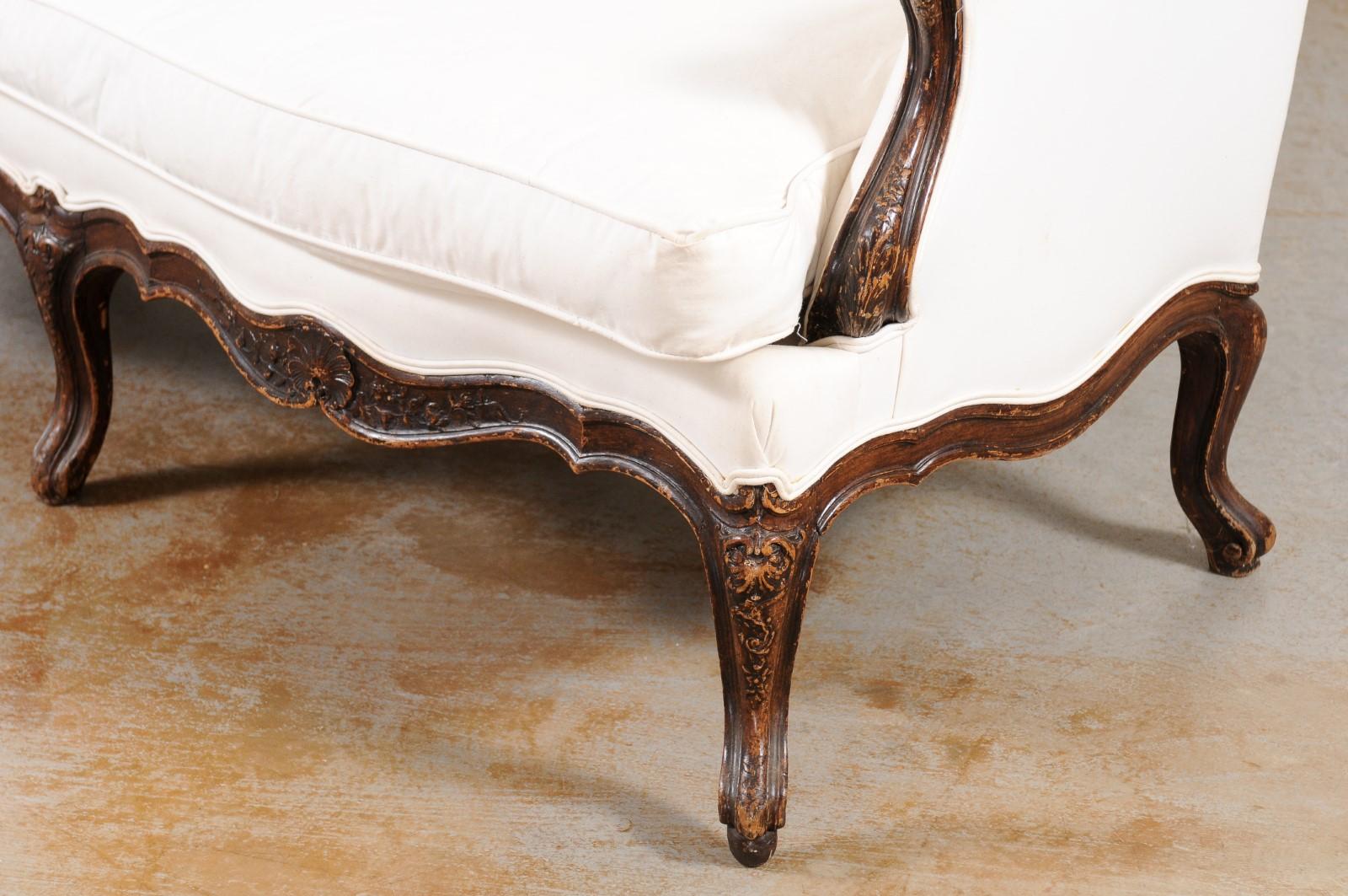 Louis XV Style 19th Century French Walnut Wingback Canapé with Cabriole Legs 14