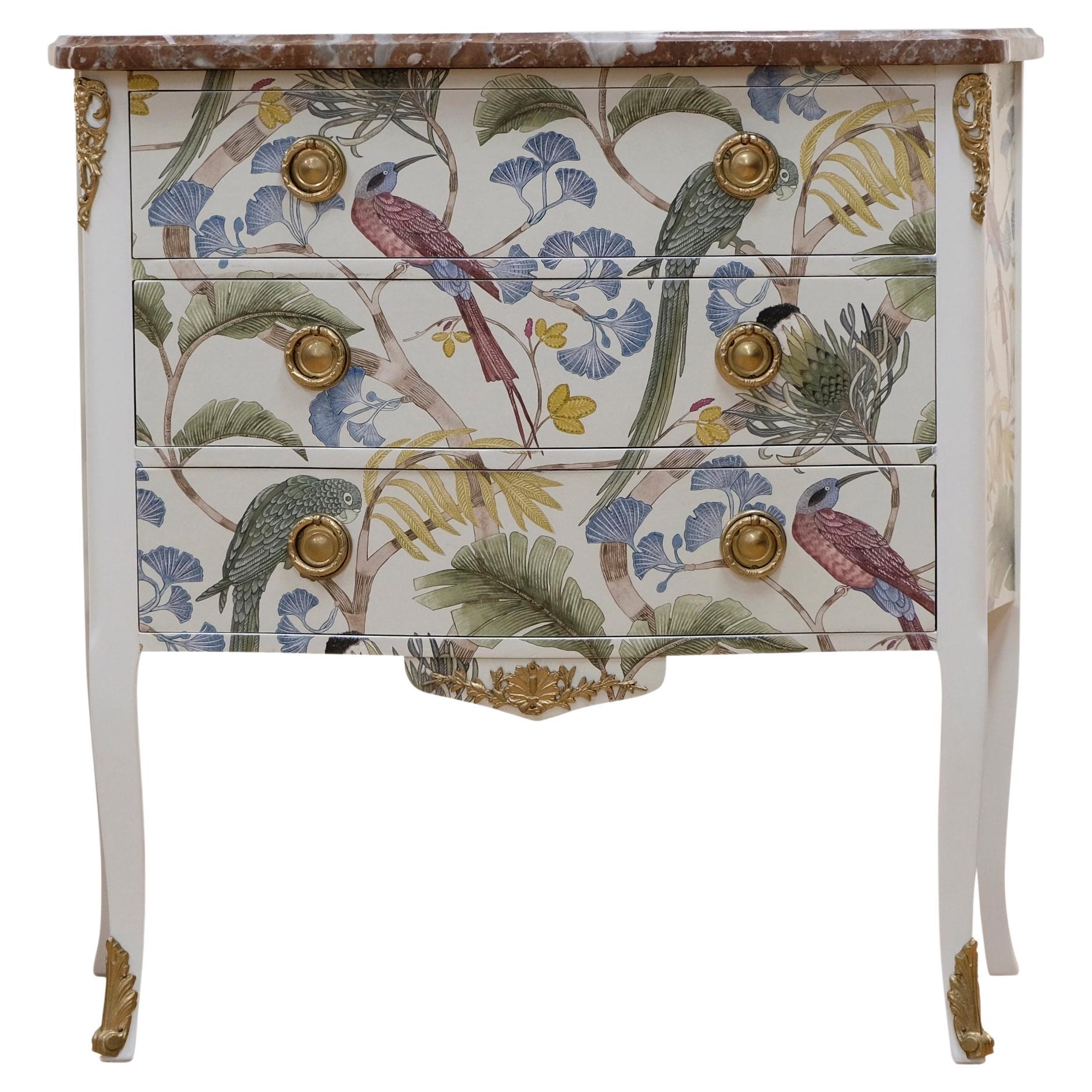 Louis XV style 3 drawer chest with exotic birds design and natural marble top For Sale