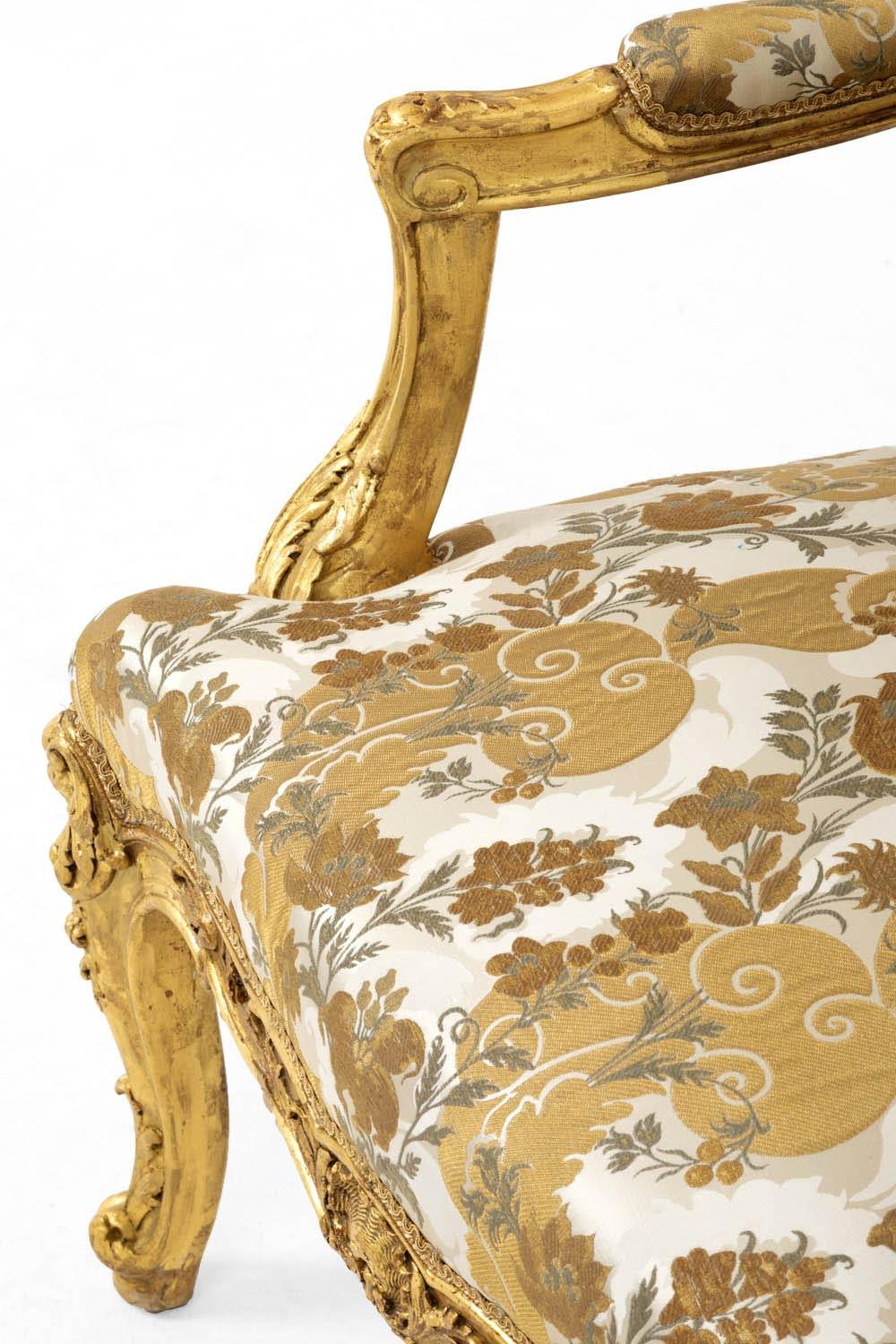 Louis XV Style à la Reine Armchair in Giltwood, End of the 19th Century 2