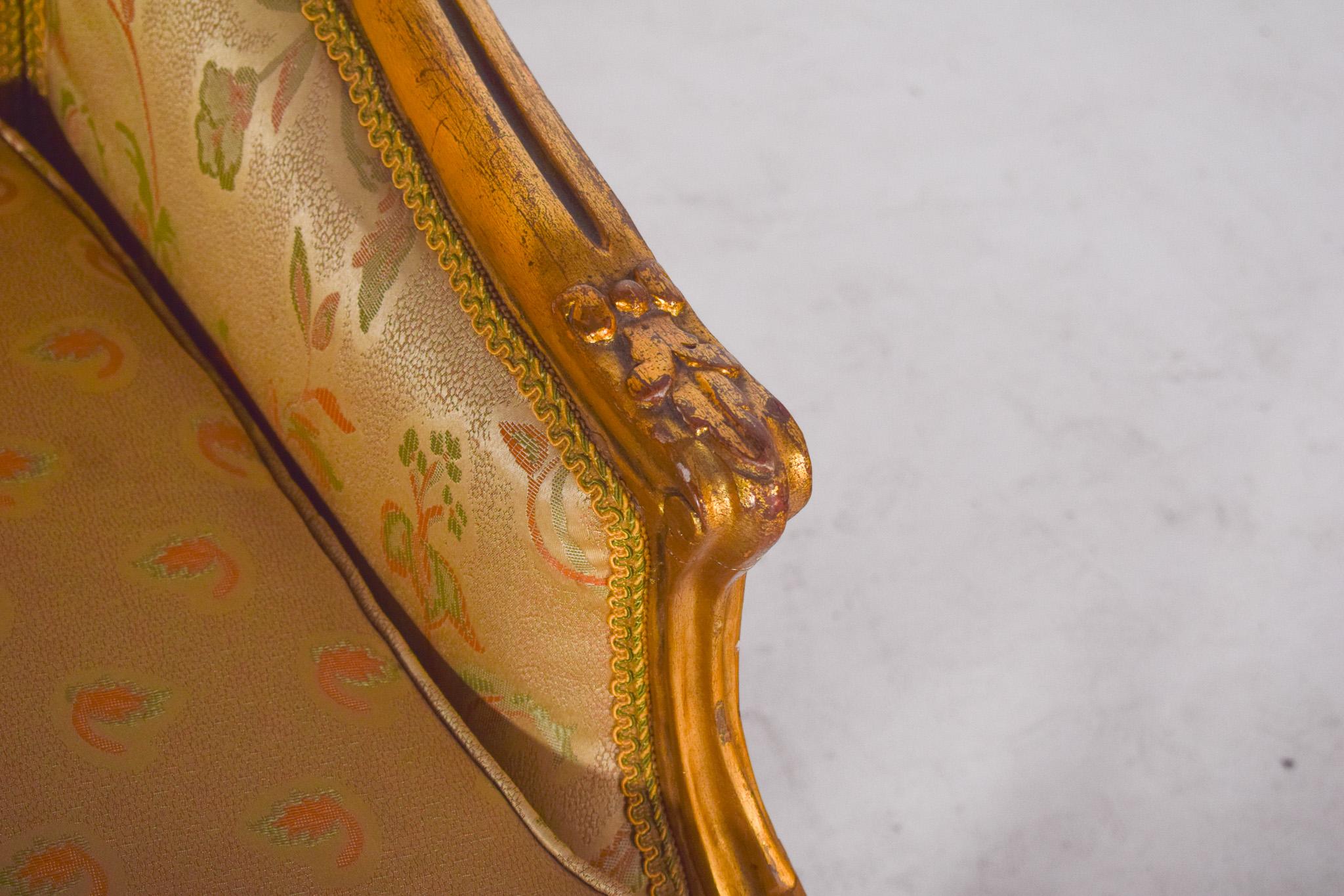 Louis XV Stil Sessel in Gold lackiert im Angebot 2