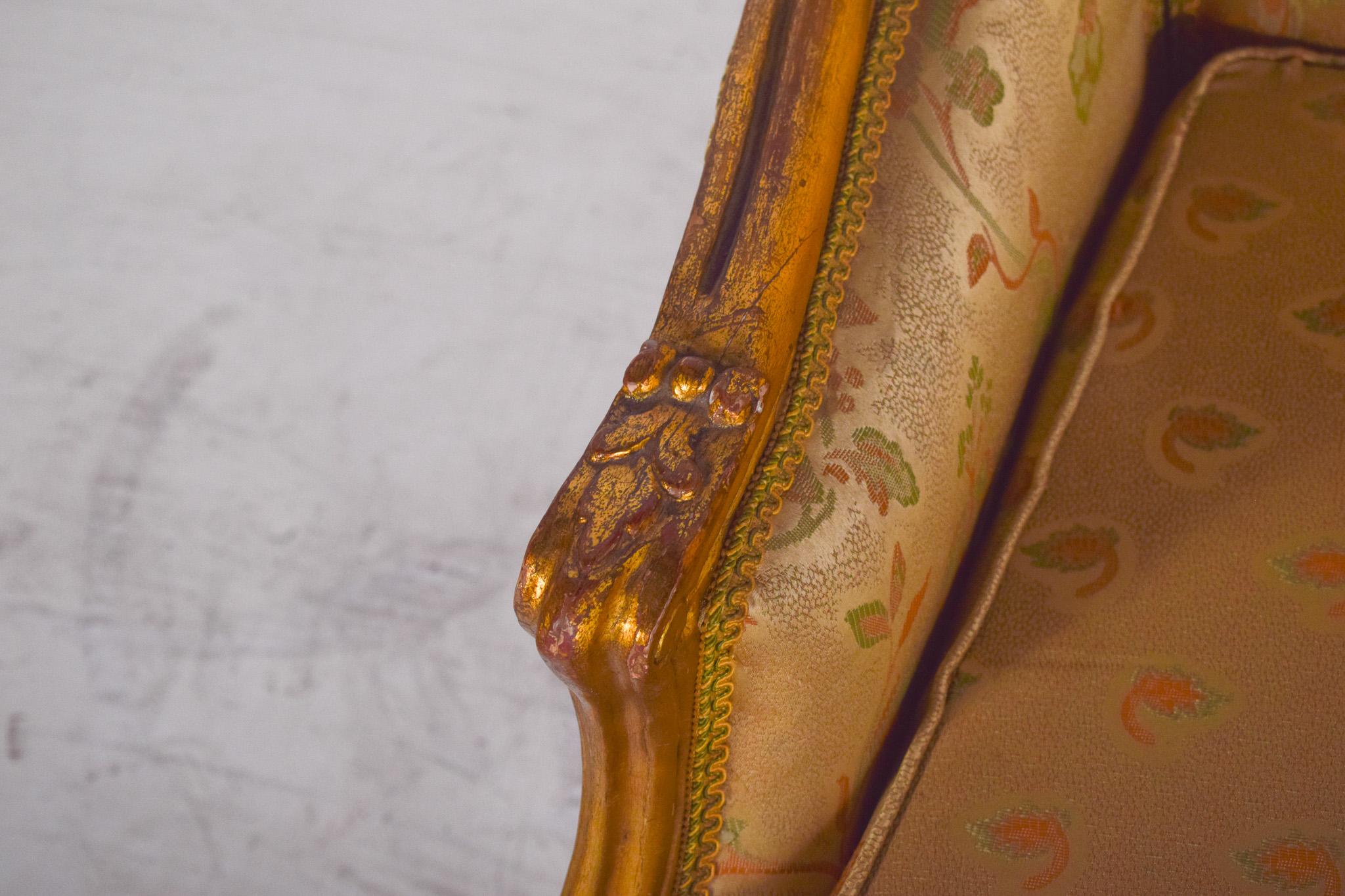 Louis XV Stil Sessel in Gold lackiert im Angebot 3
