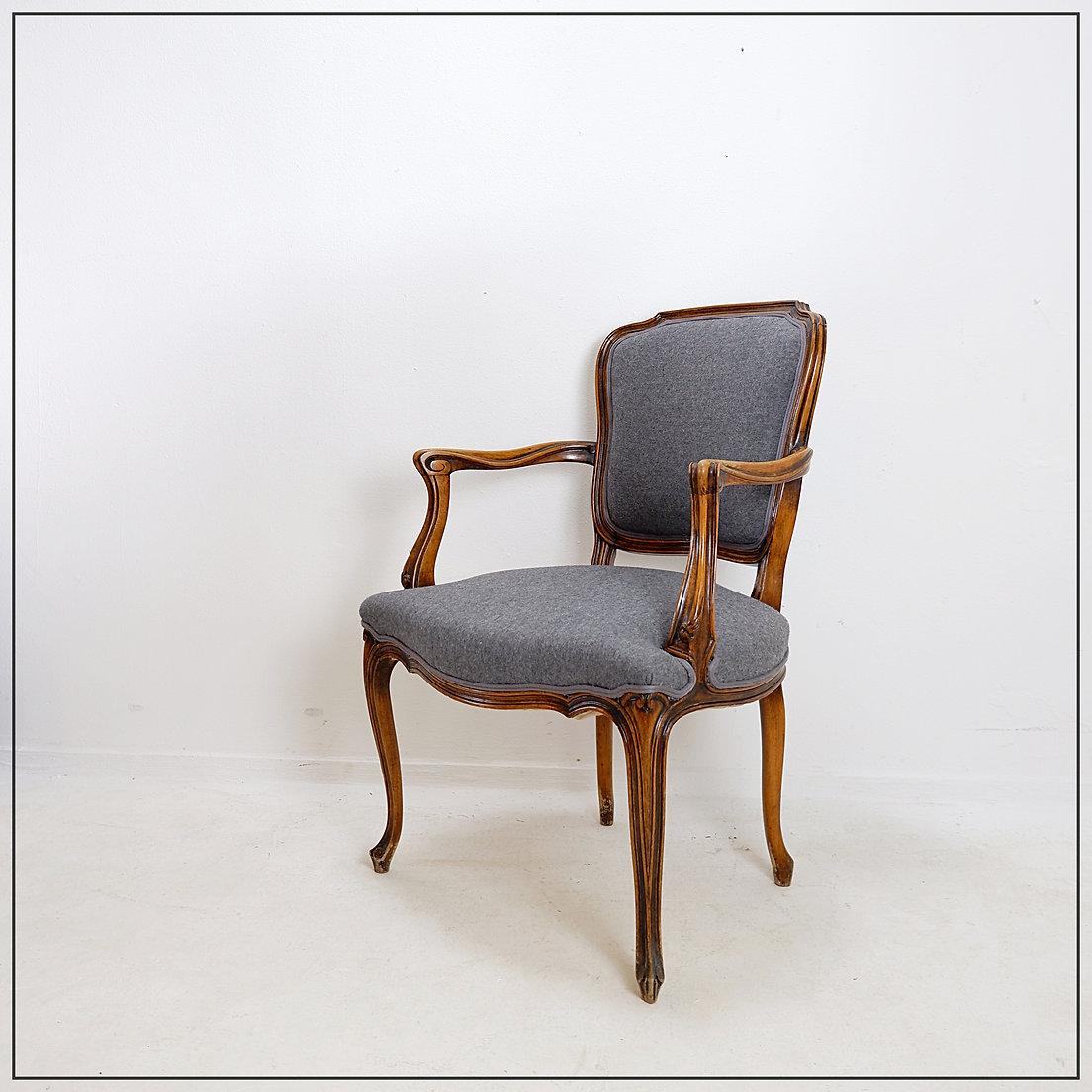20ième siècle Fauteuil de style Louis XV - tissu gris souris en vente