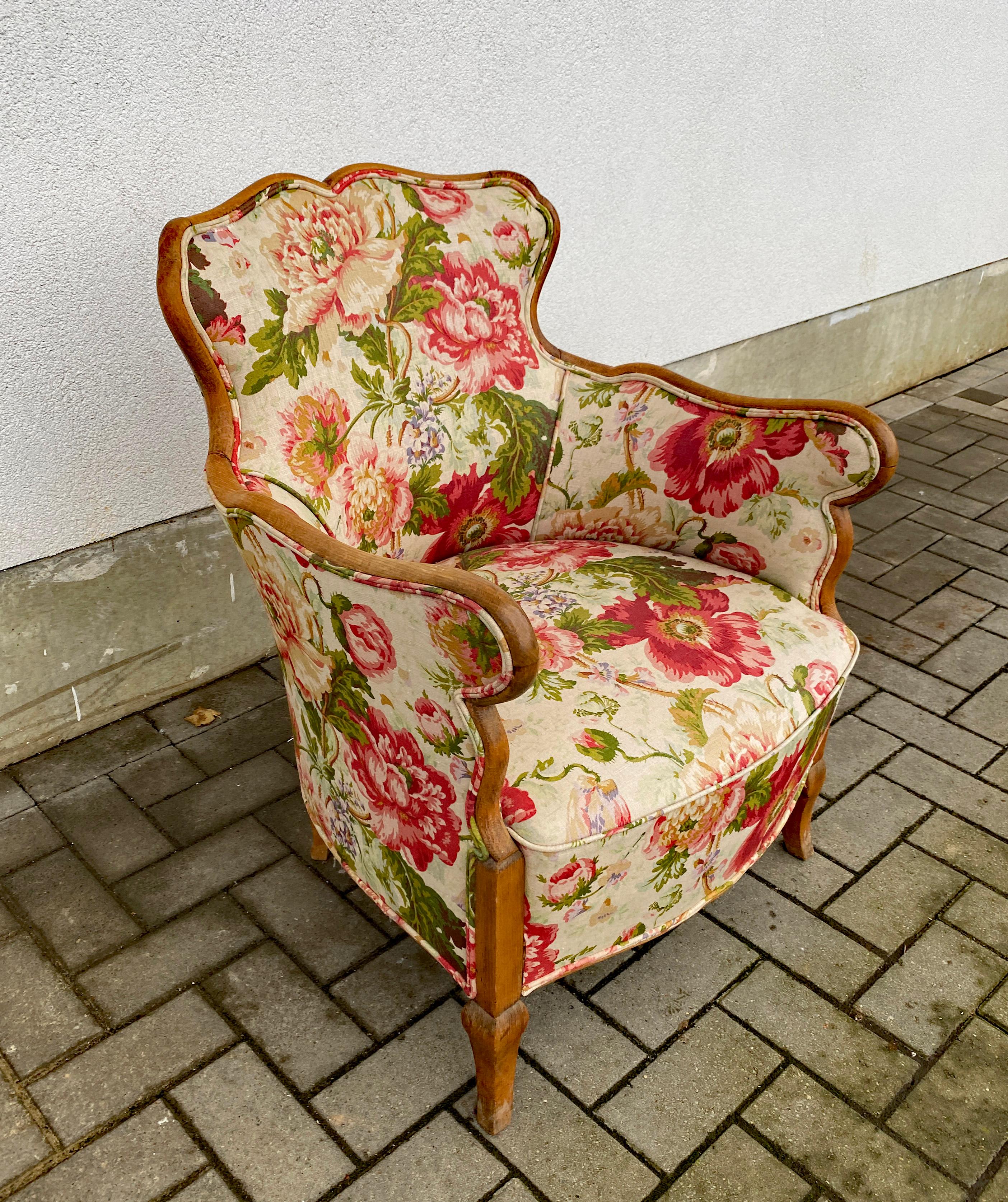 20th Century Louis XV style armchair, recently redone fabric good condition For Sale