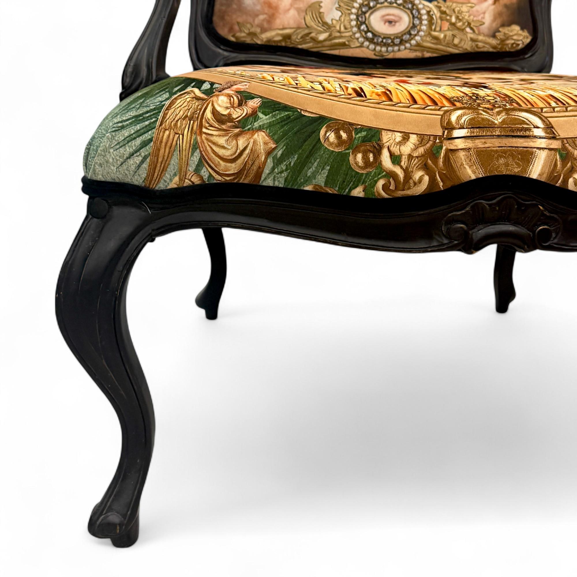 Fauteuil de style Louis XV avec tapisserie à iconographie surréaliste en vente 6