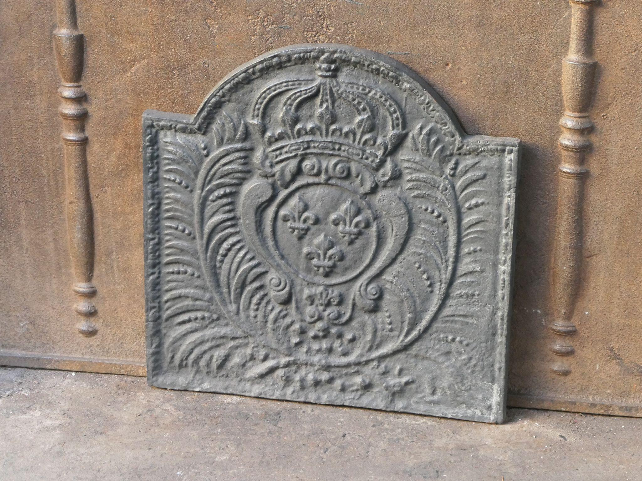 Plaque de cheminée / crédence arrière Arms of France de style Louis XV Bon état - En vente à Soest, NL
