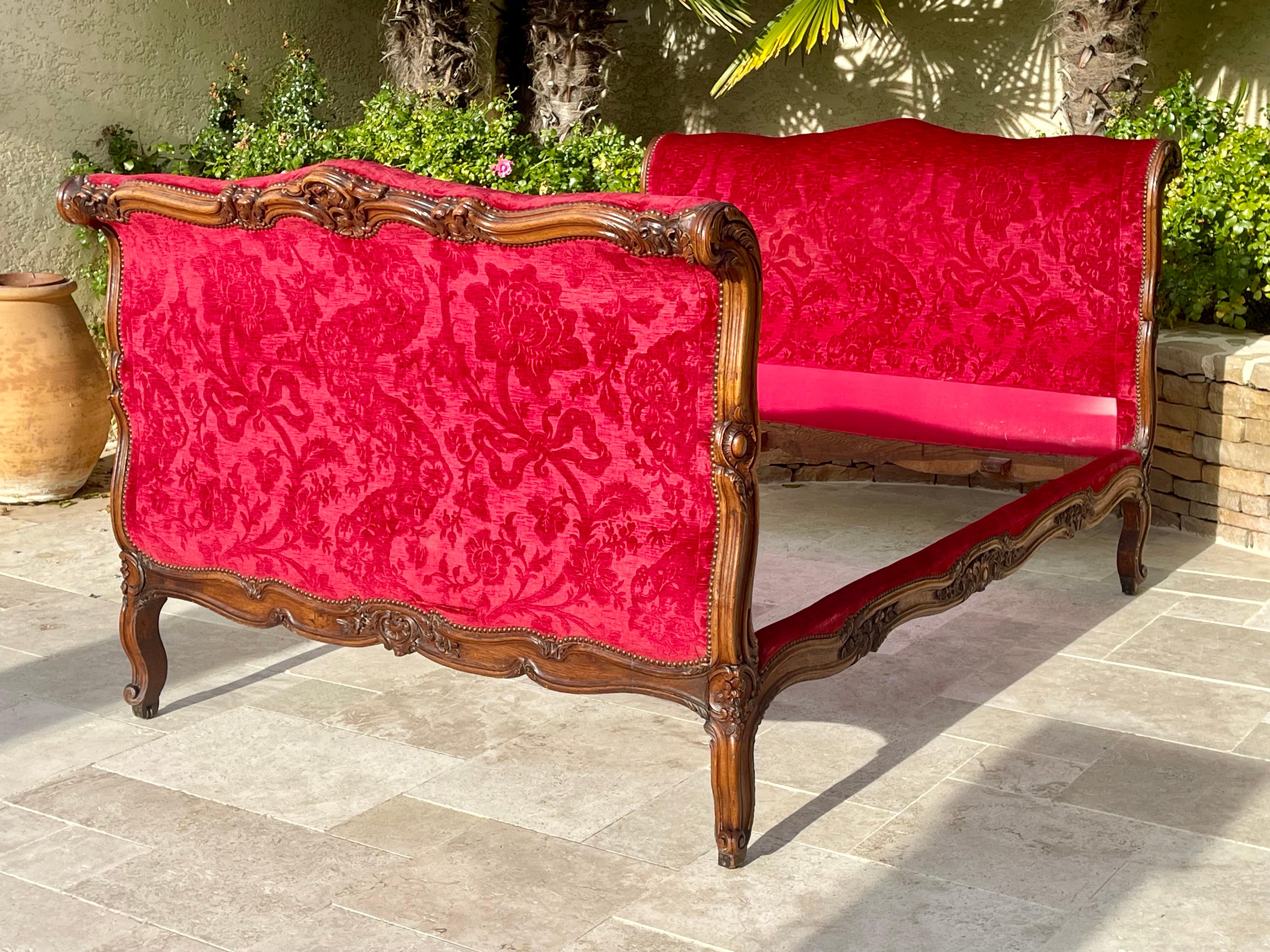 Lit de style Louis XV en vente 5