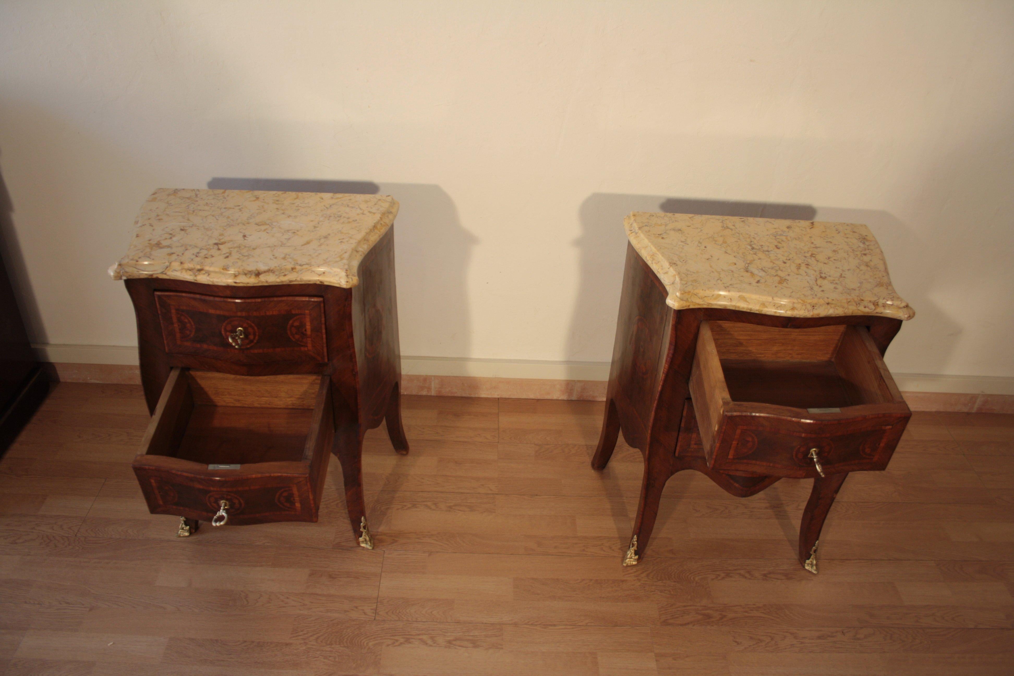 Louis XV Style Bedside Tables, 1920s Set of 2 Classical Walnut Oak Various Woods For Sale 9