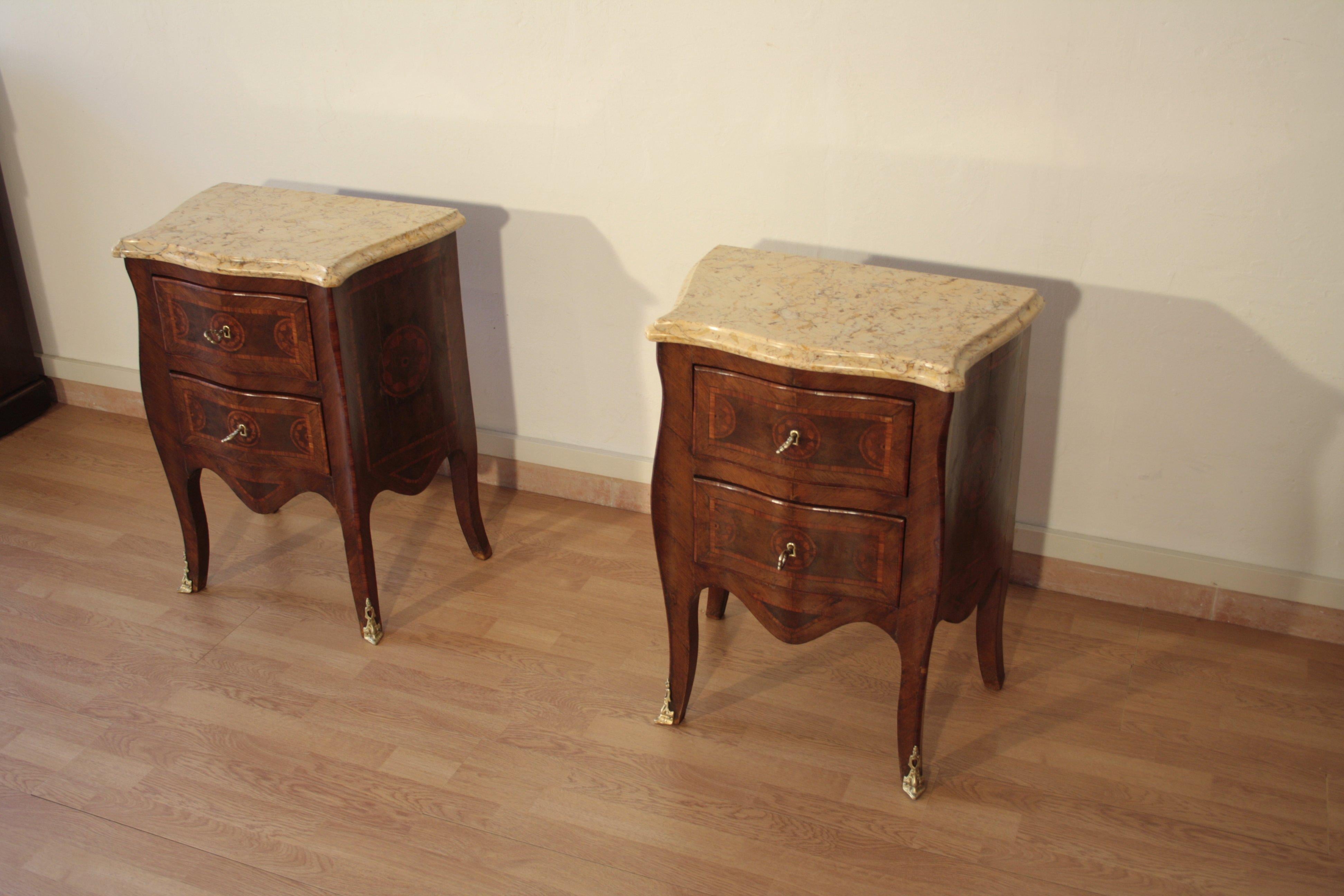 Louis XV Style Bedside Tables, 1920s Set of 2 Classical Walnut Oak Various Woods For Sale 10