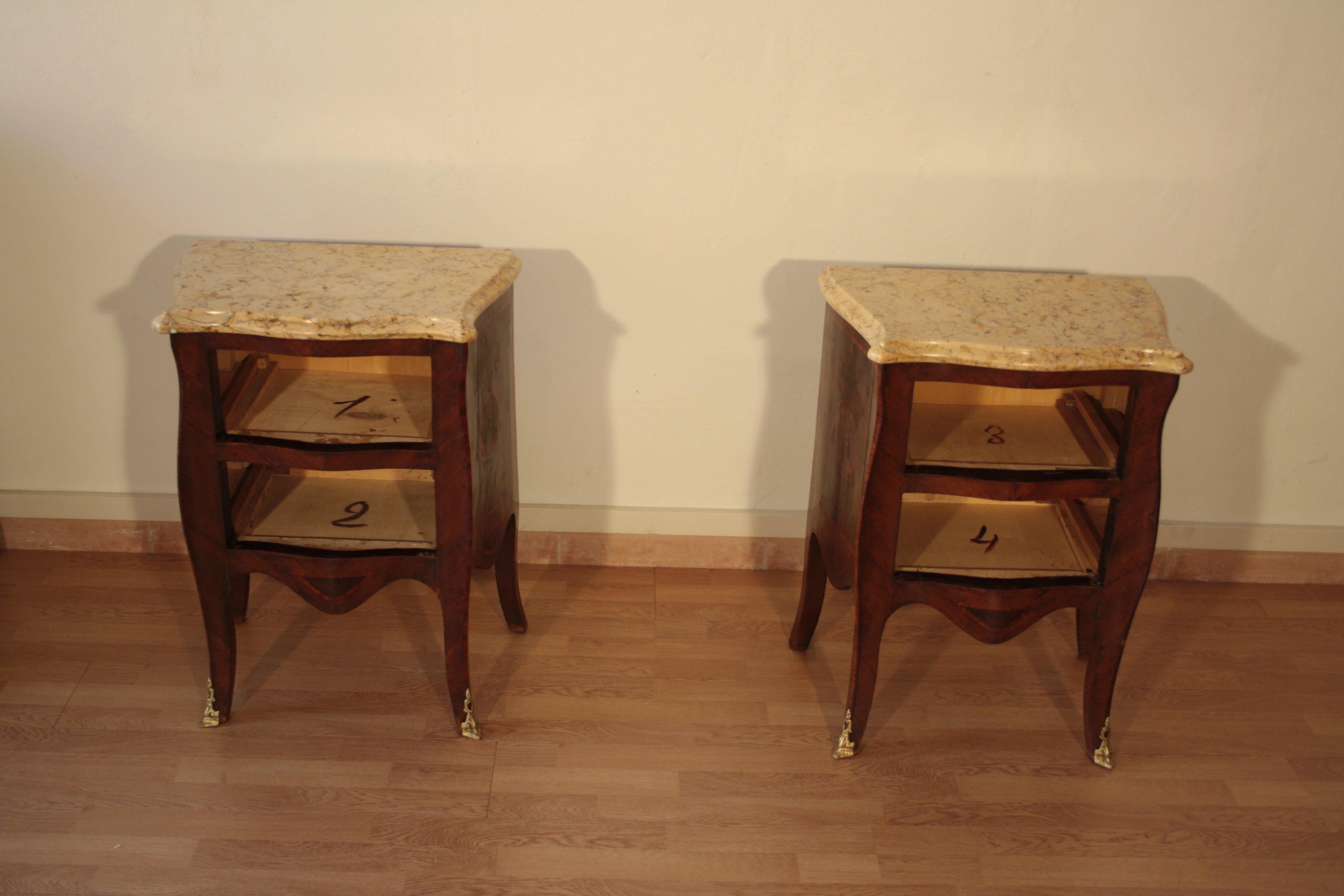 Louis XV Style Bedside Tables, 1920s Set of 2 Classical Walnut Oak Various Woods For Sale 11