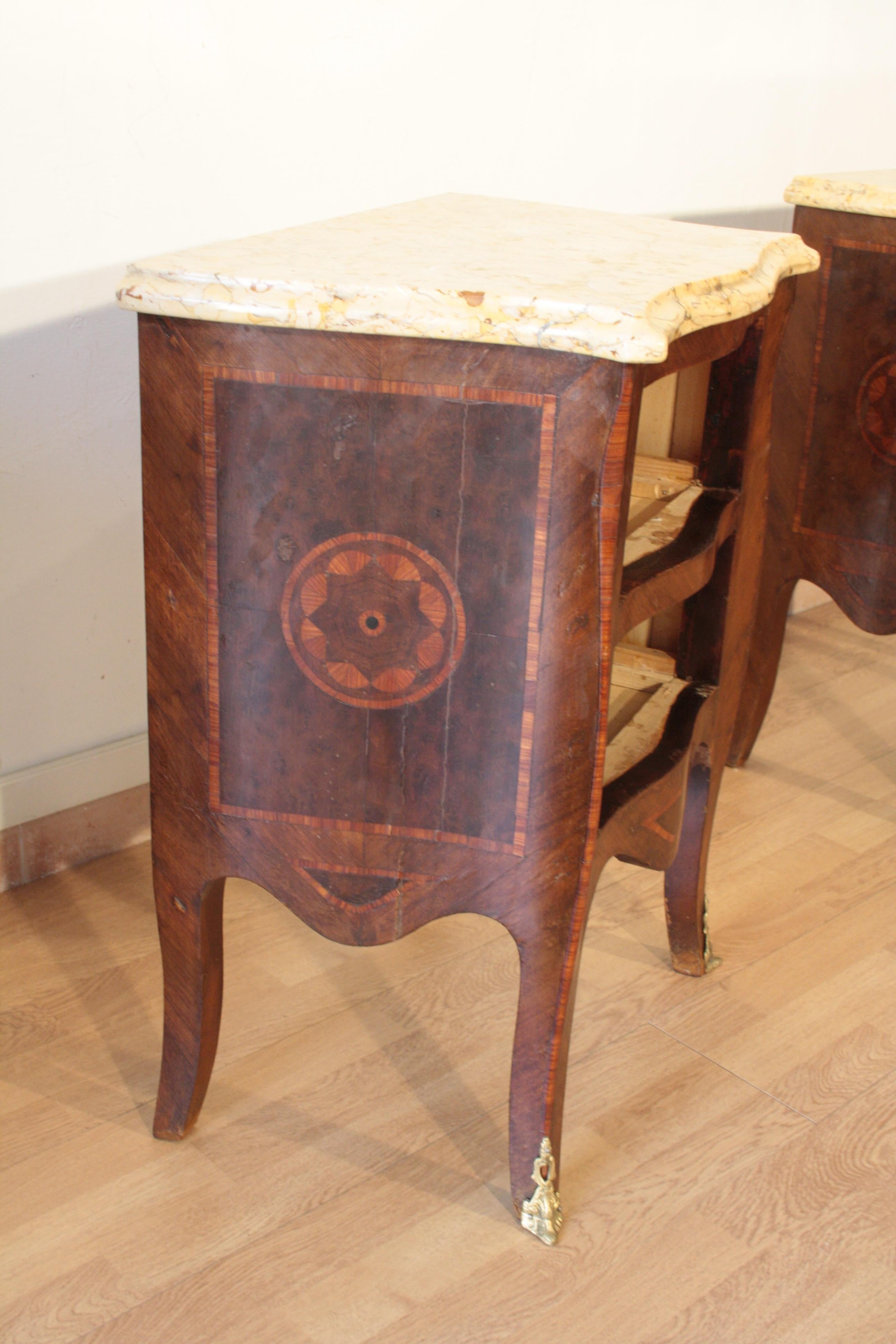 Louis XV Style Bedside Tables, 1920s Set of 2 Classical Walnut Oak Various Woods For Sale 1