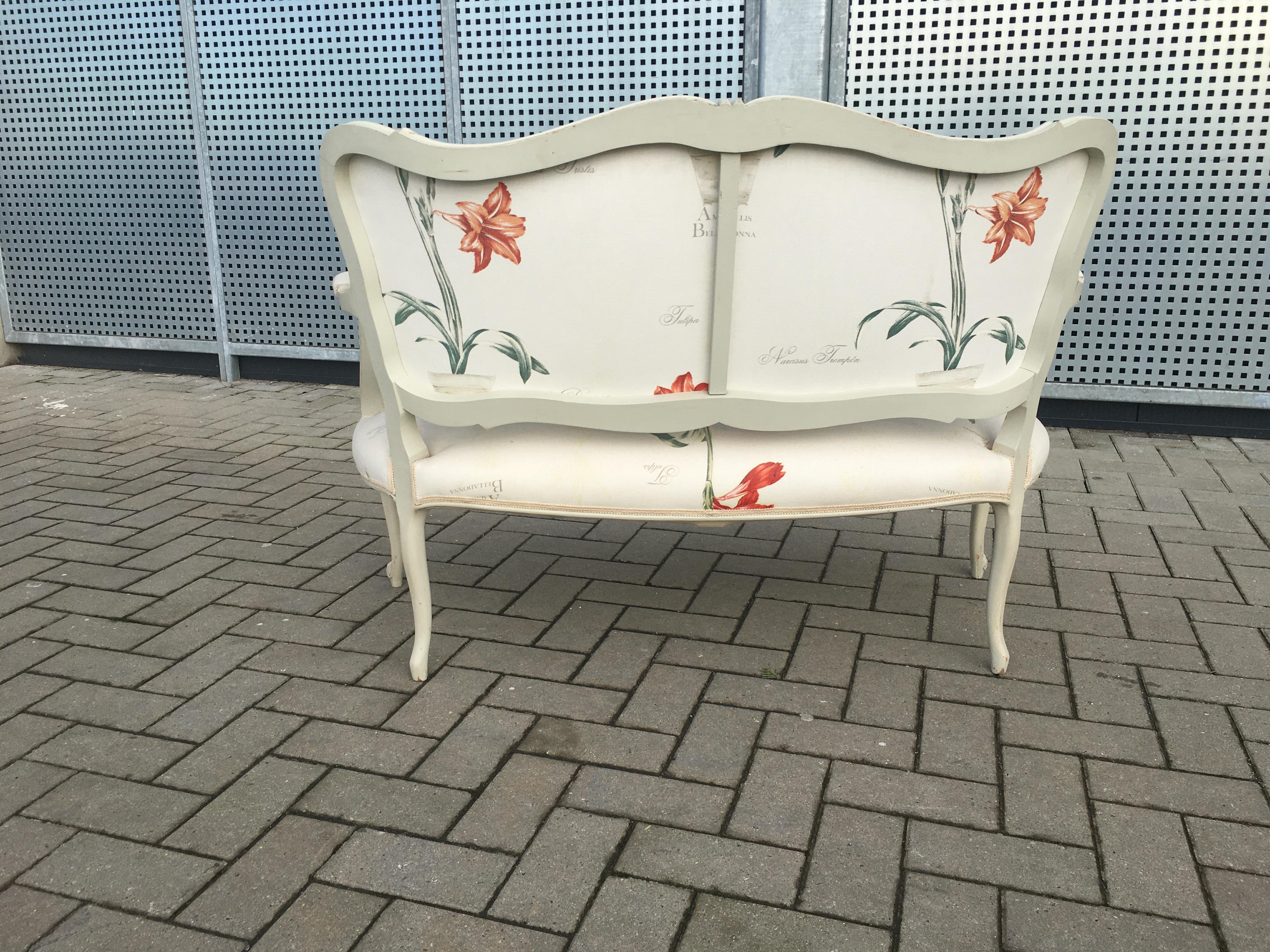 Louis XV Style Bench in Rechampi Wood, Flower Fabric For Sale 8