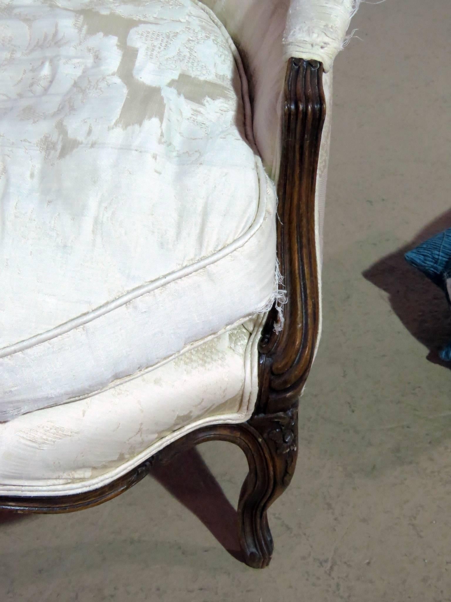 Louis XV Style Bergere In Good Condition In Swedesboro, NJ