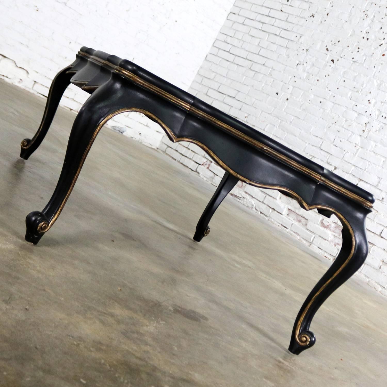 Louis XV Style Black Coffee Table with Gilt Chinoiserie Details In Good Condition In Topeka, KS