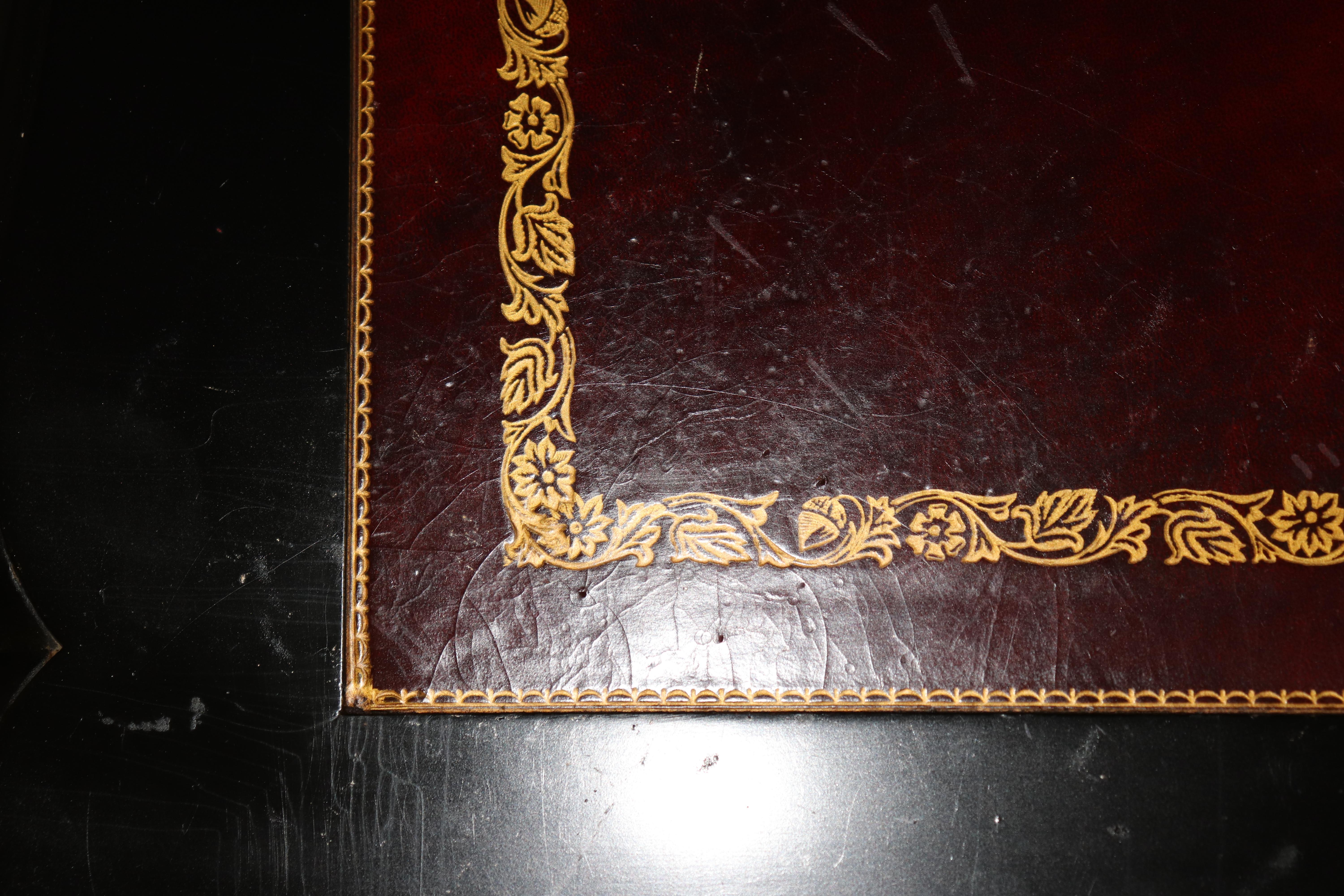 Schreibtisch im Louis-XV-Stil aus schwarzem, ebonisiertem Messing mit Lederplatte von John Widdicomb im Angebot 12