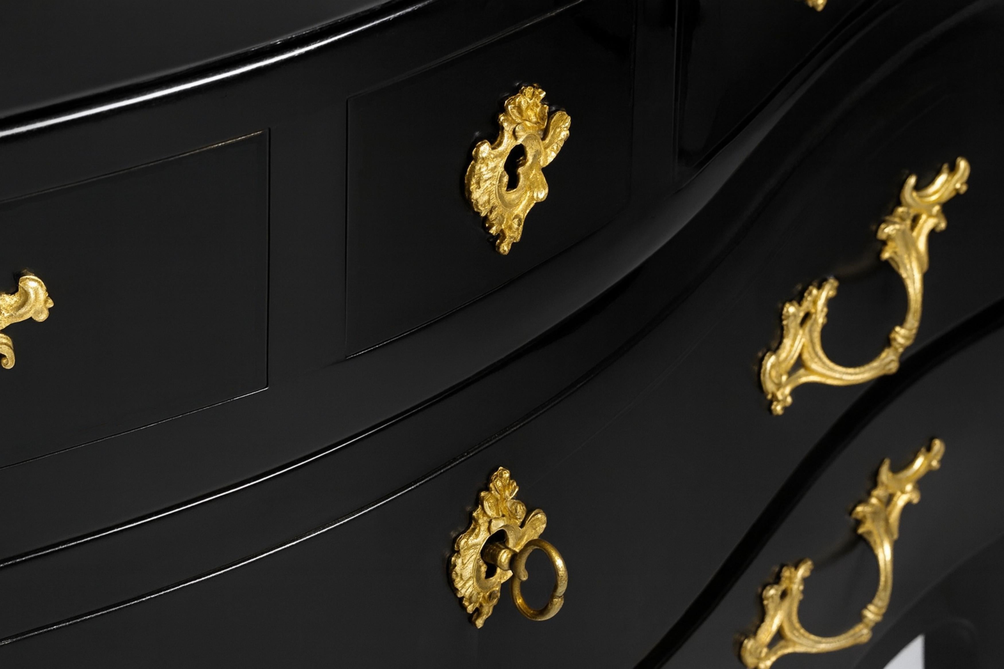 Cassettiera francese in lacca nera in stile Luigi XV, XX secolo in vendita 7