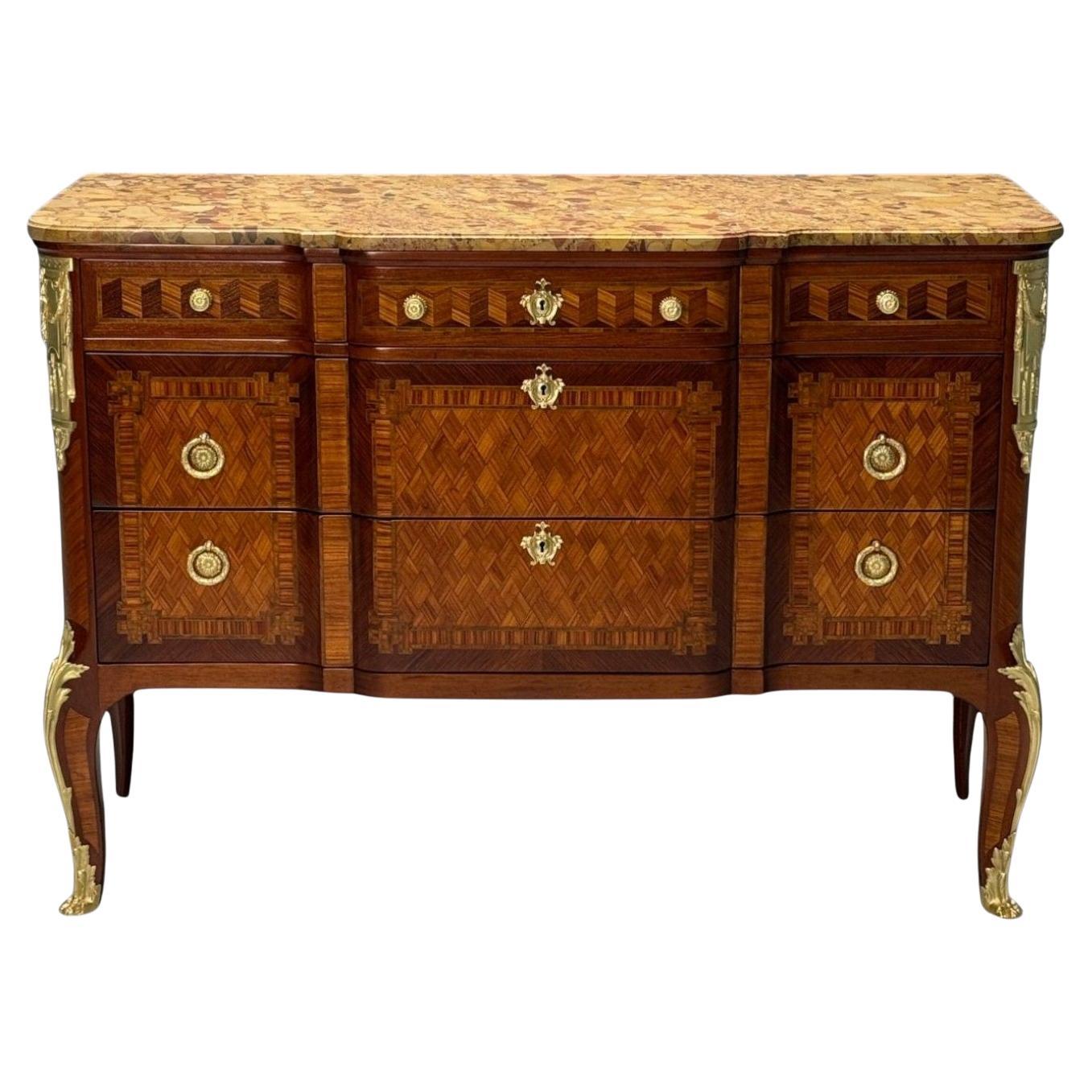 Commode francese a blocco, stile Luigi XV, legno di Re, bronzo, XIX secolo in vendita
