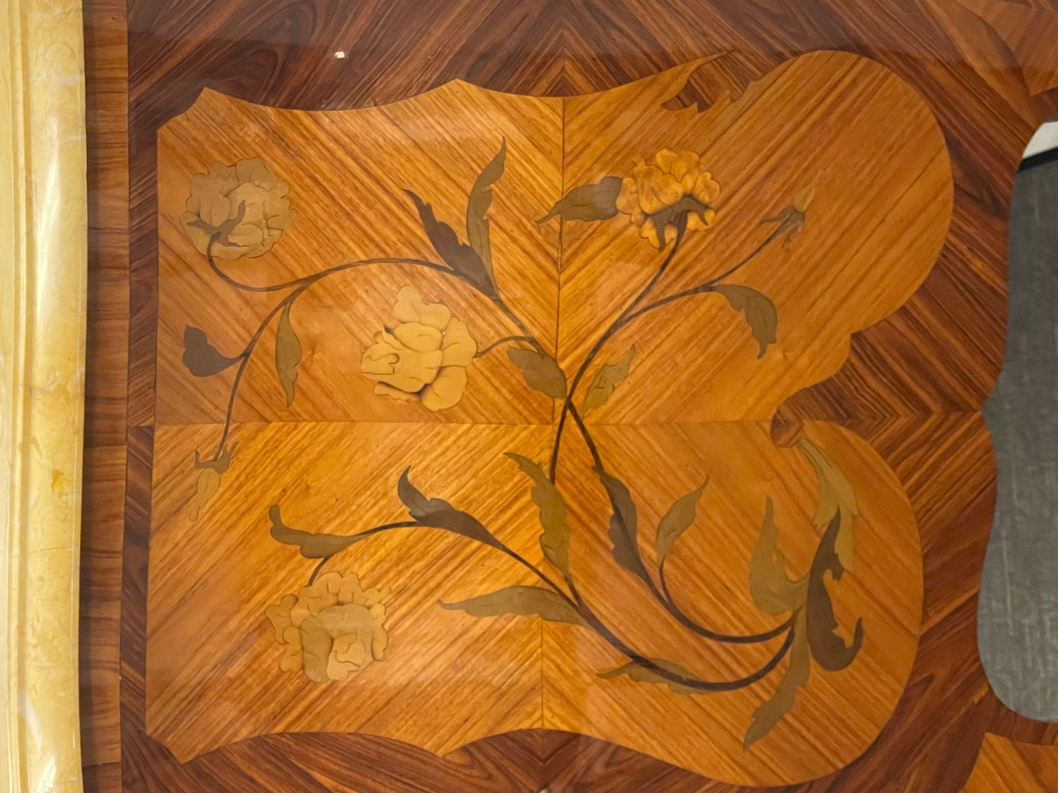 Louis XV Style Bombe Inlaid Commode, Chest or Dresser 1