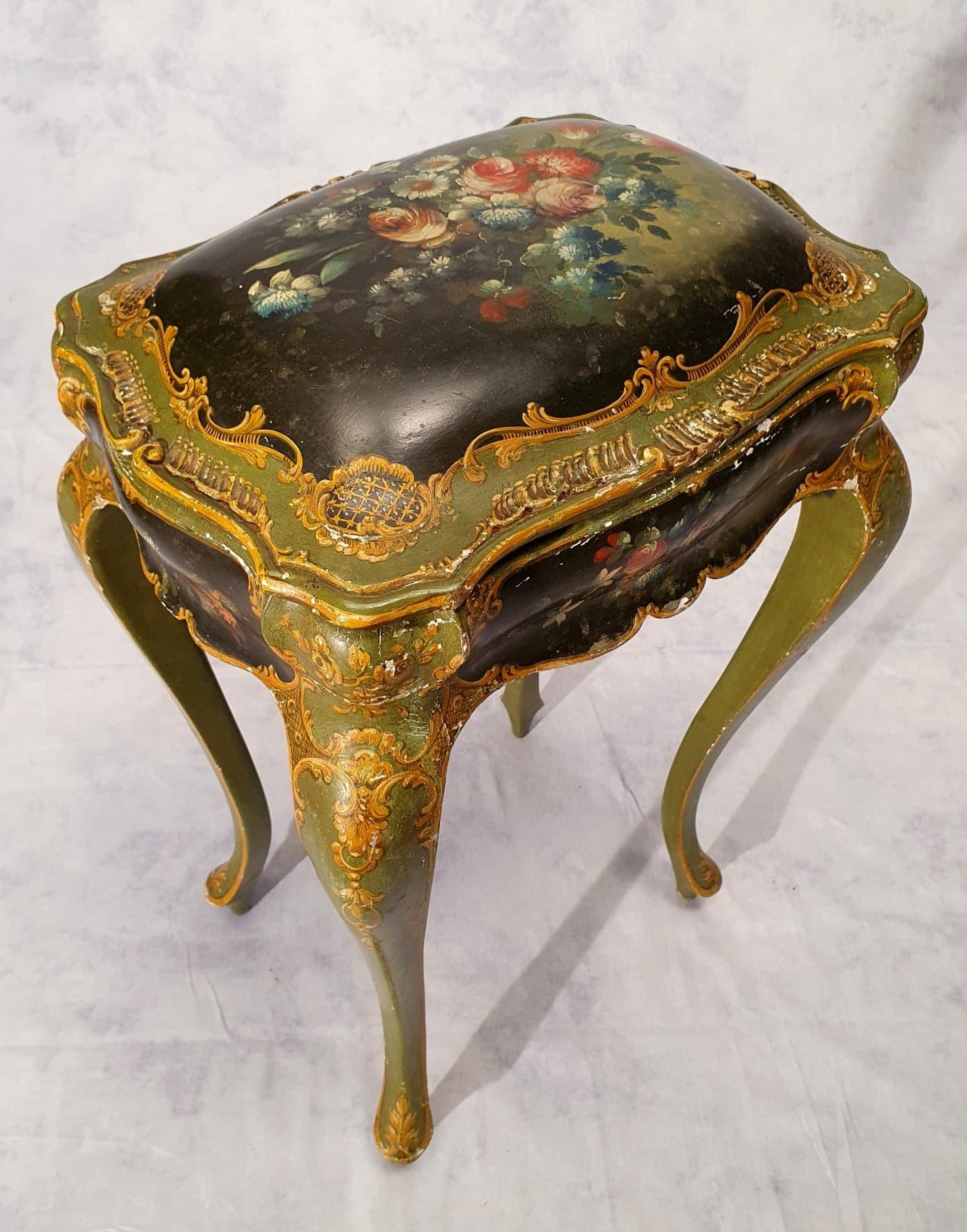 Louis XV Style Box Table, Venetian, Painted Wood, 19th For Sale 5