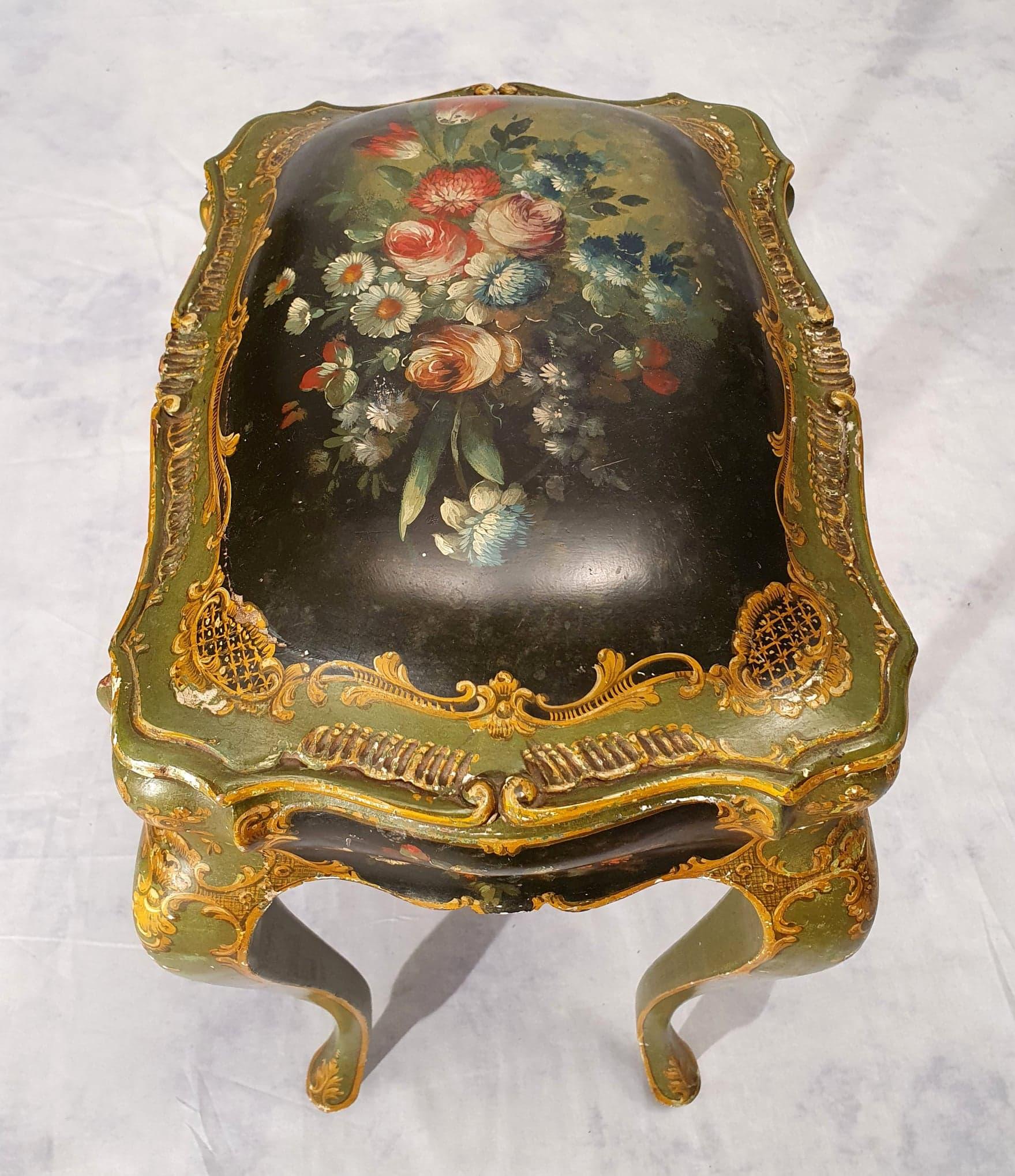 19th Century Louis XV Style Box Table, Venetian, Painted Wood, 19th For Sale