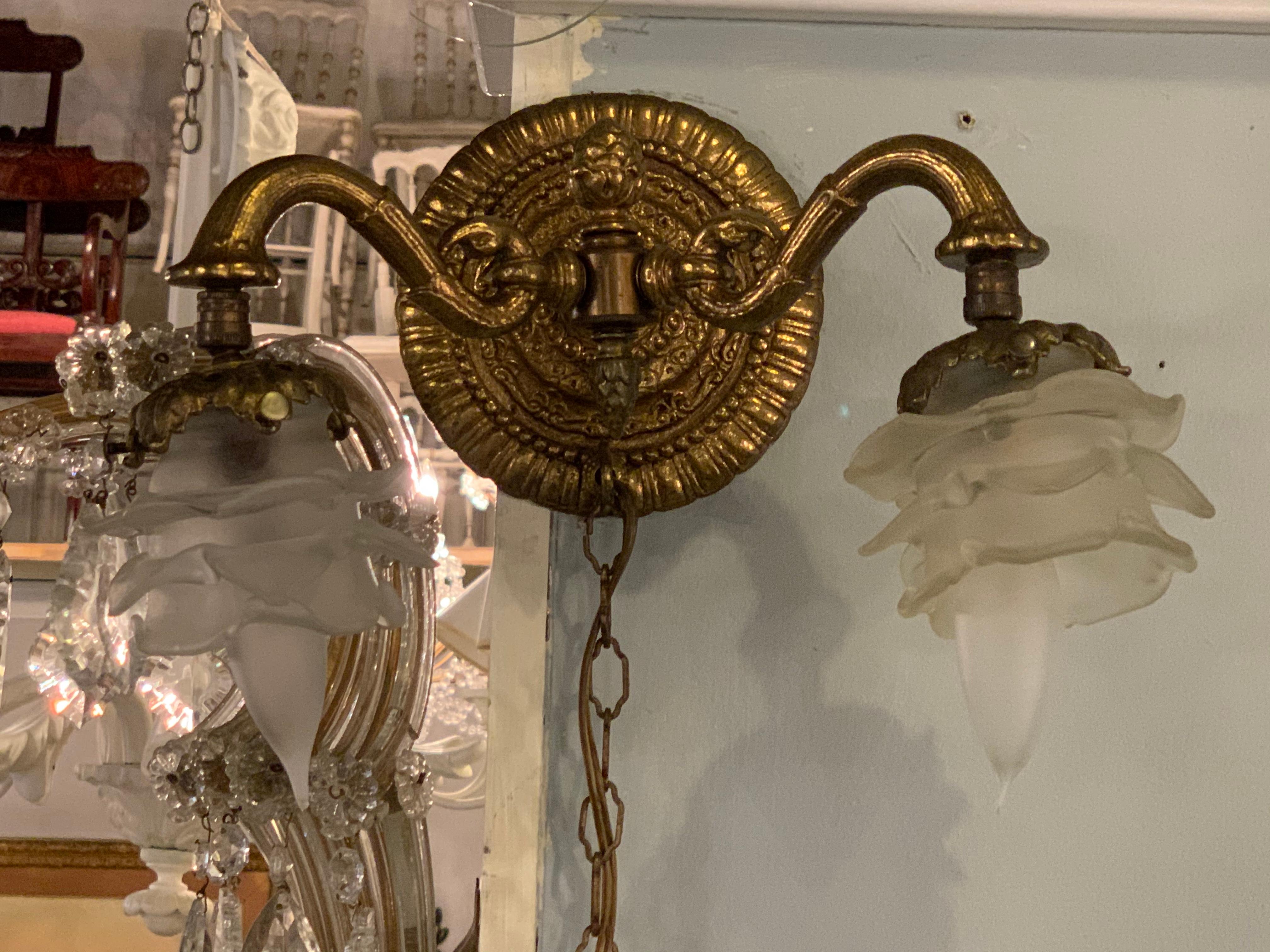 Louis XV Style Brass Double Globe Wall Sconce In Good Condition In Plainview, NY
