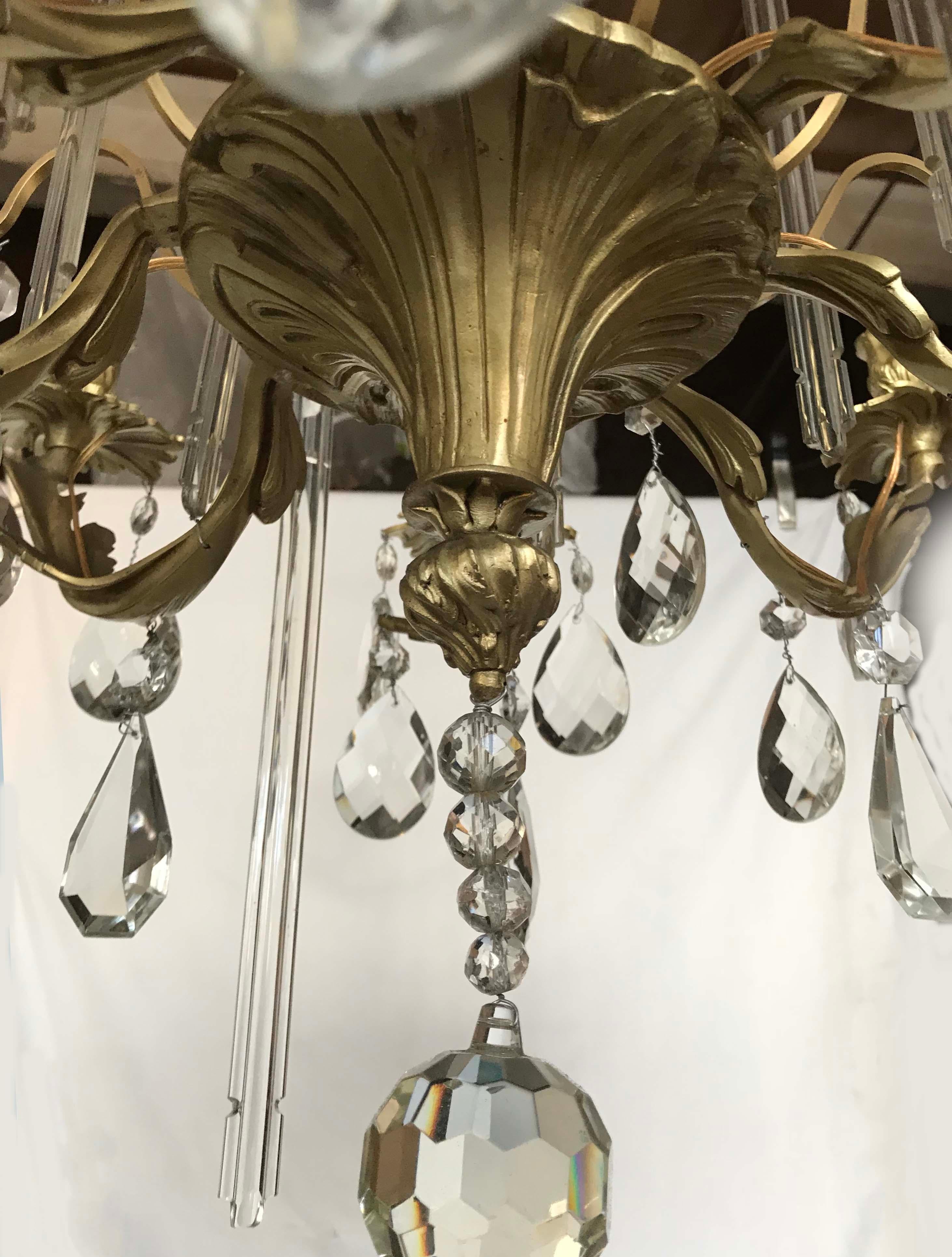 Louis XV Style Bronze and Crystal Chandelier For Sale 1
