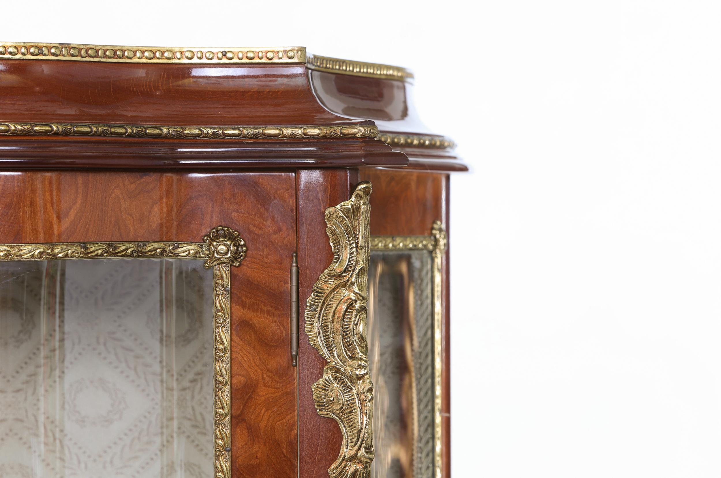Inlay Louis XV Style Bronze Mounted China / Display Cabinet For Sale