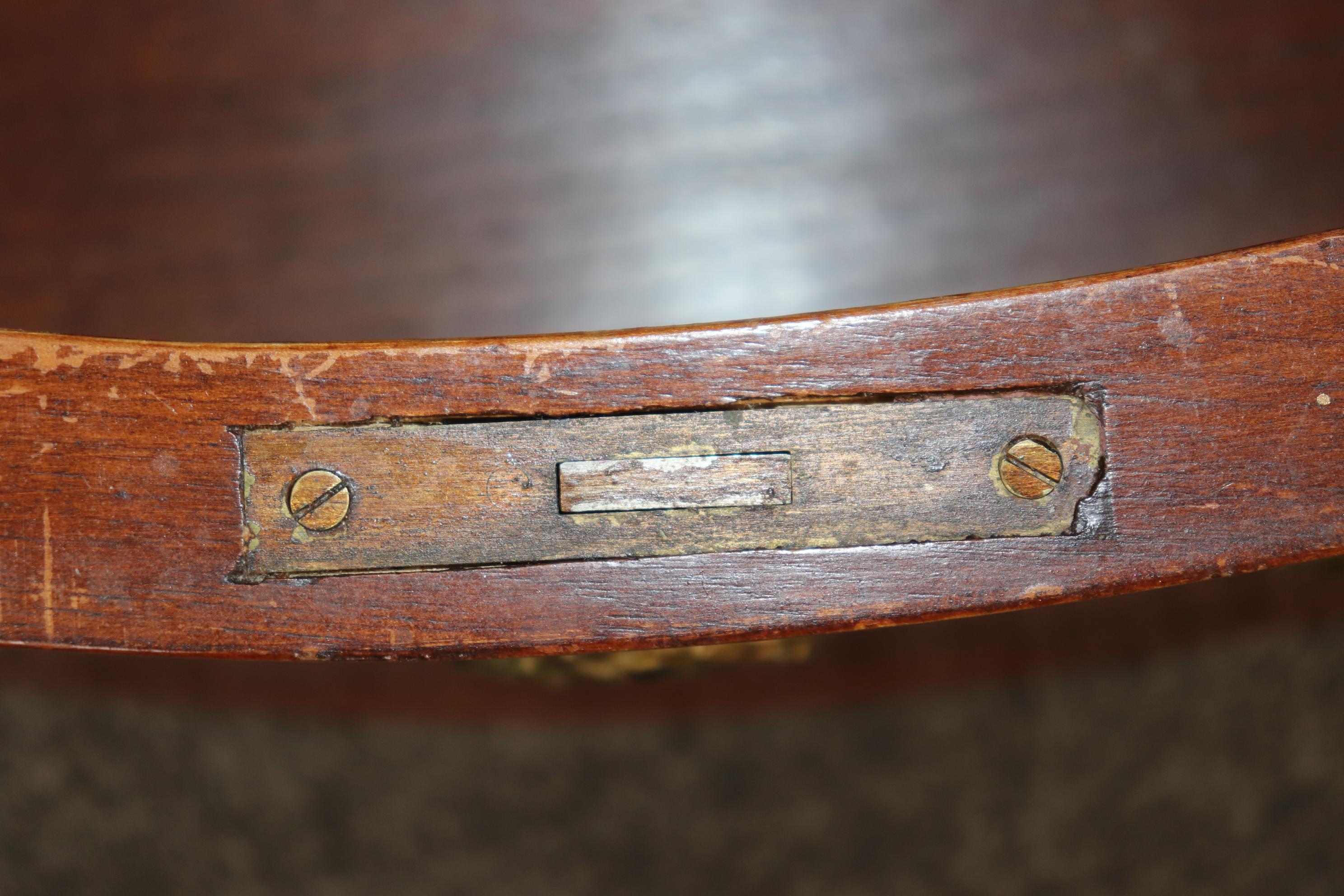 Commode a due cassetti con piano in marmo in stile Luigi XV in vendita 8