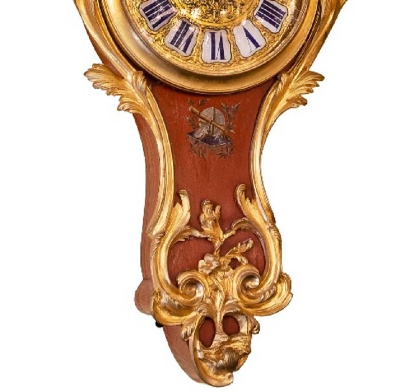 Verni Martin, bemalte Uhr und Wandleuchter-Garnitur im Louis XV-Stil mit Bronzebeschlägen im Zustand „Gut“ im Angebot in New York, NY