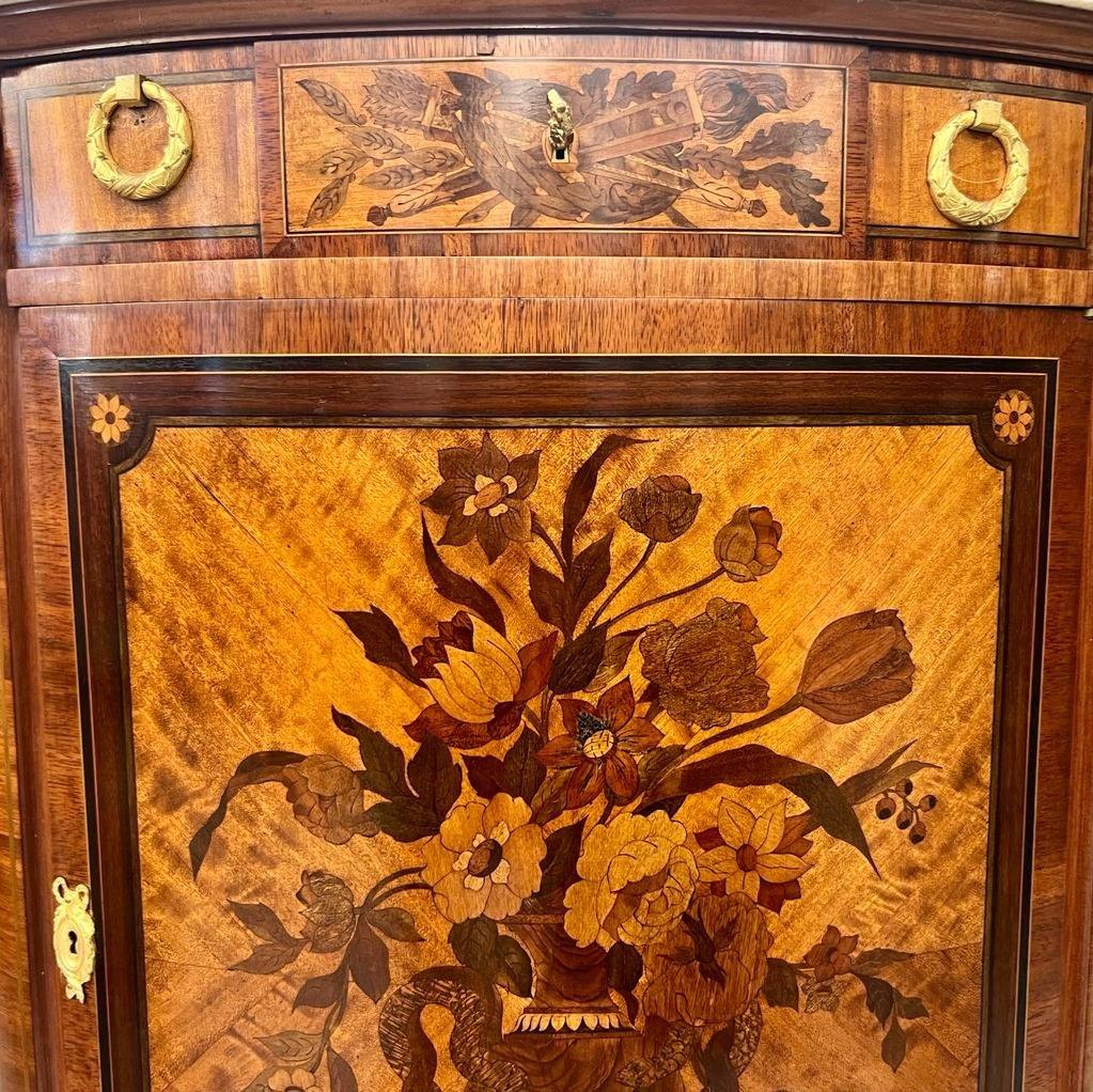 19th Century Louis XV-Style Buffet with Floral Marquetry from the Napoleon III era For Sale