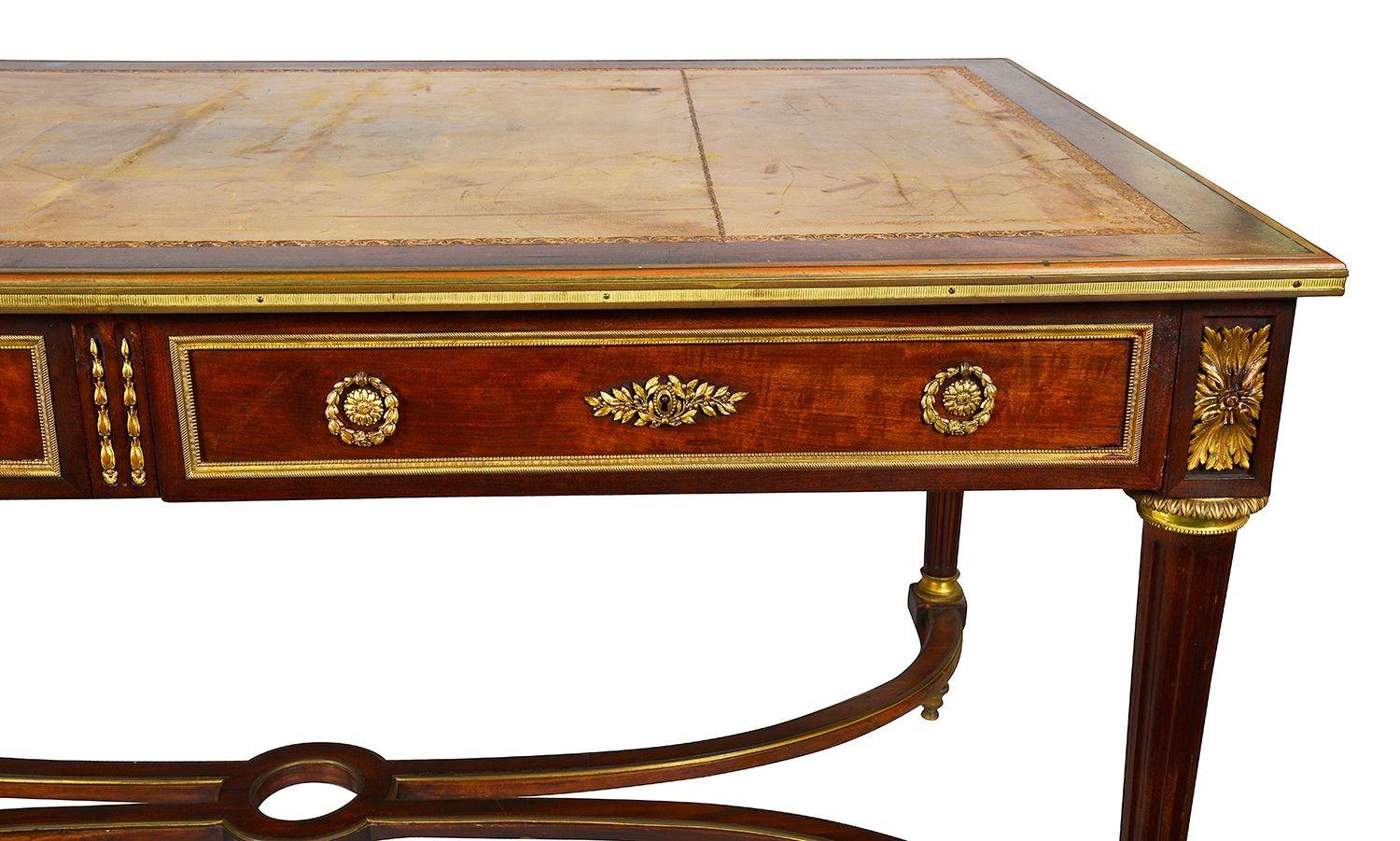 Louis XV style bureau plat, 19th Century In condizioni buone in vendita a Brighton, Sussex