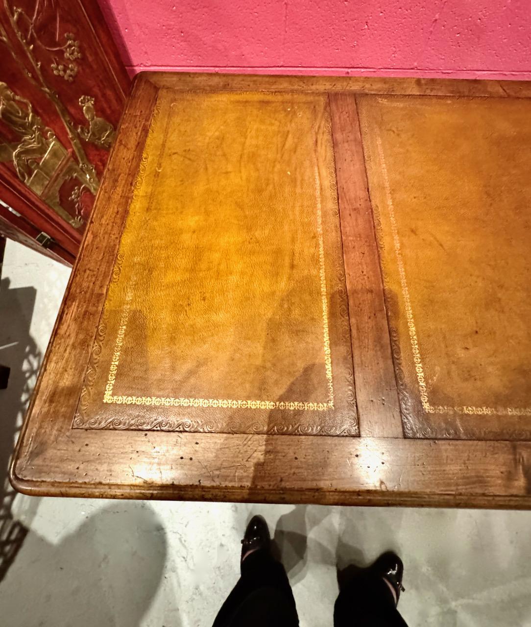 Ufficio di presidenza in stile Luigi XV in vendita 1