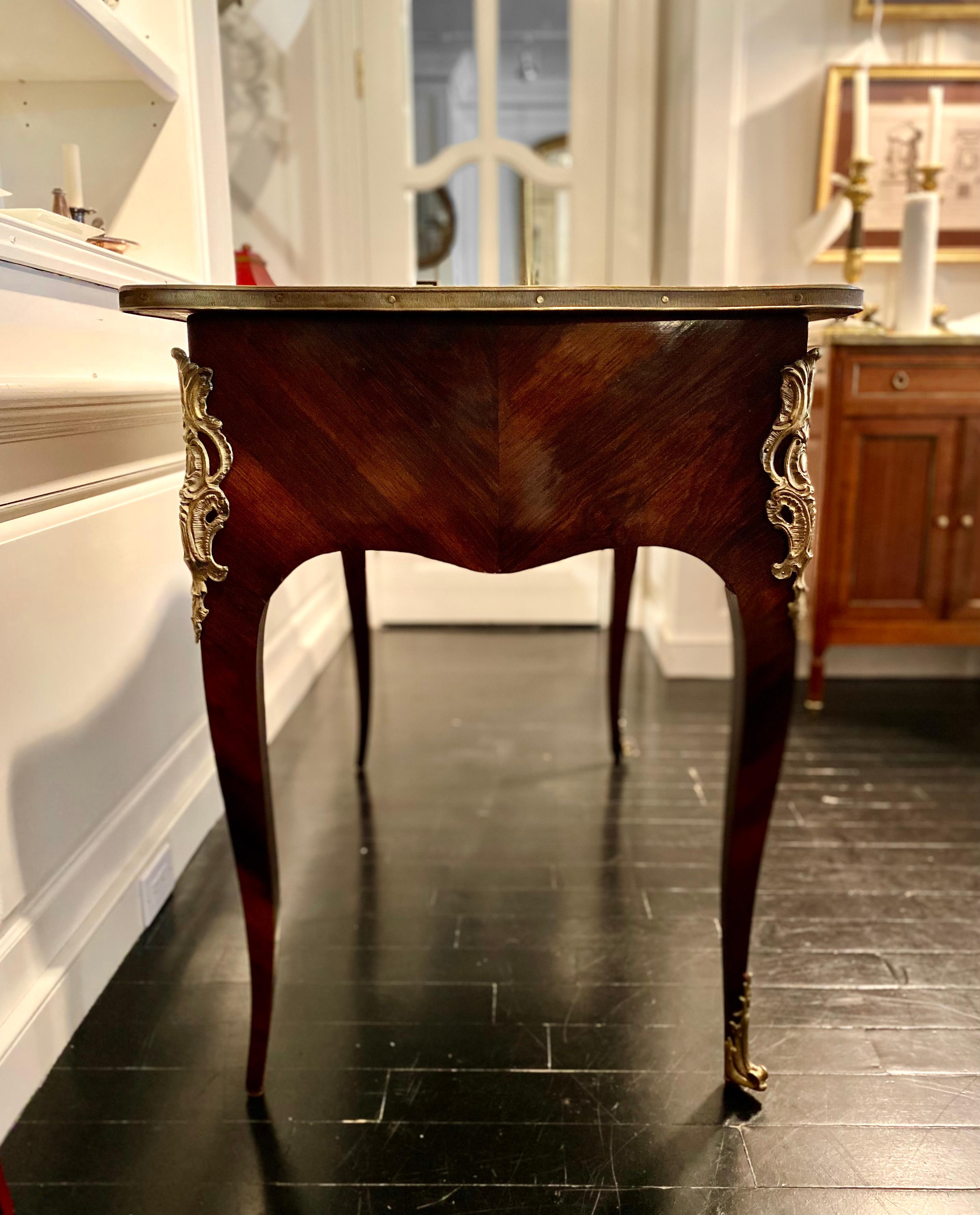 French Louis XV Style Bureau Plat Writing Desk, Rosewood and Ormulu For Sale