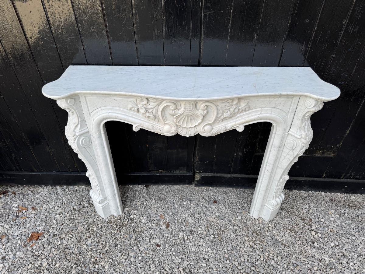 Kaminsims aus Carrara-Marmor im Louis XV-Stil, CIRCA 1980 (Französisch) im Angebot