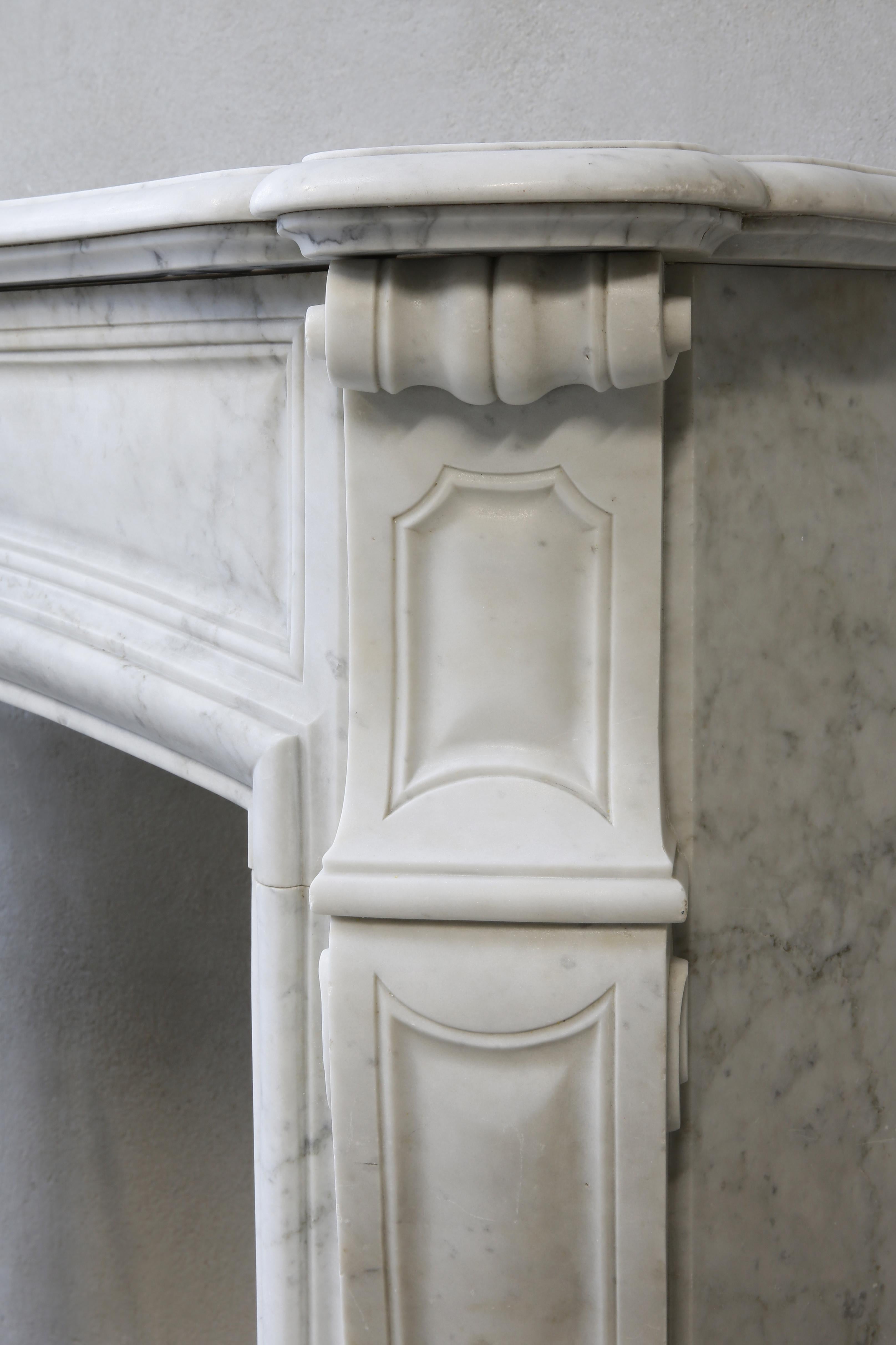 Louis XV Style Carrara Marble Mantel from the 19th Century 4