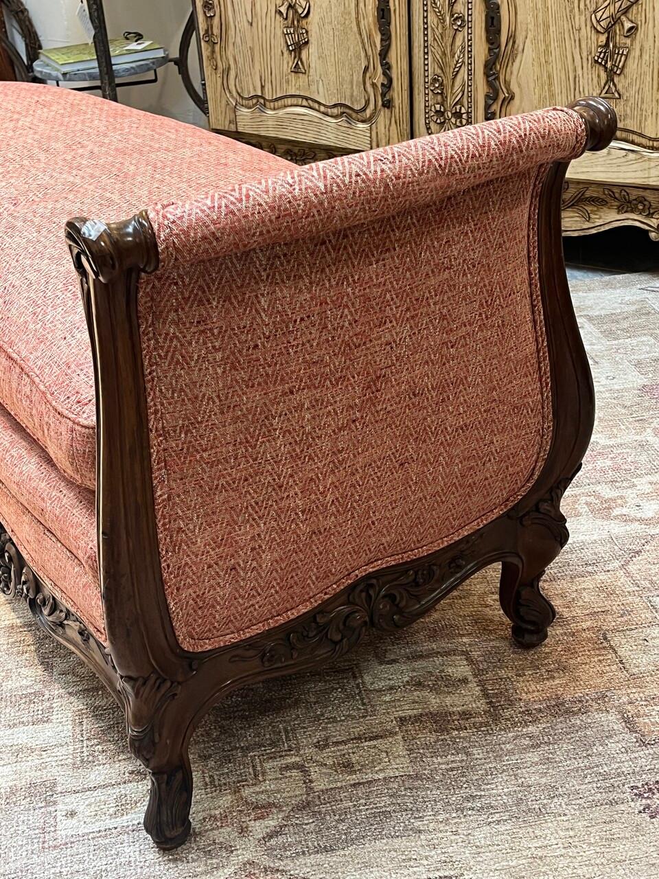 Camilla francesa tallada estilo Luis XV Francés en venta