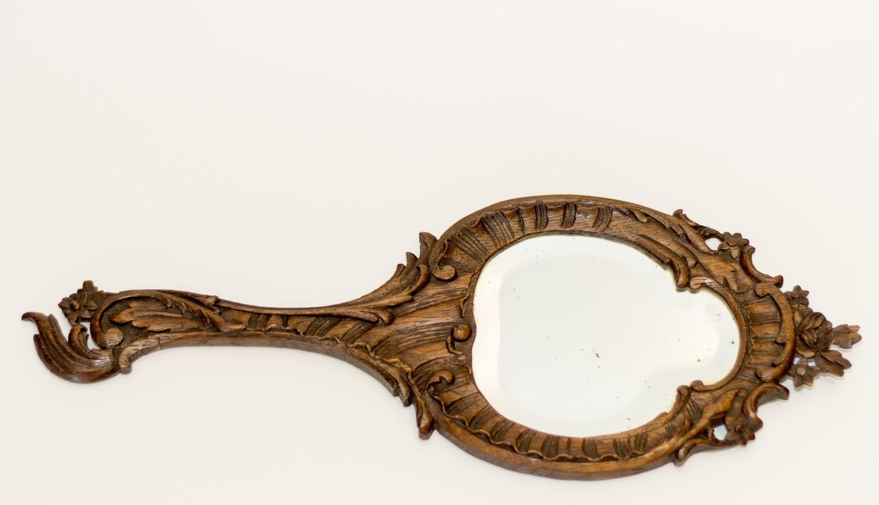 Louis XV Style Carved Oakwood Hand Mirror, France, 1920's For Sale 5