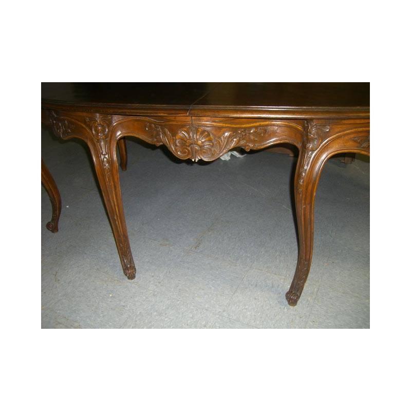 Louis XV Style Carved Oval Oak Dining Table, 19th Century In Good Condition For Sale In Cypress, CA