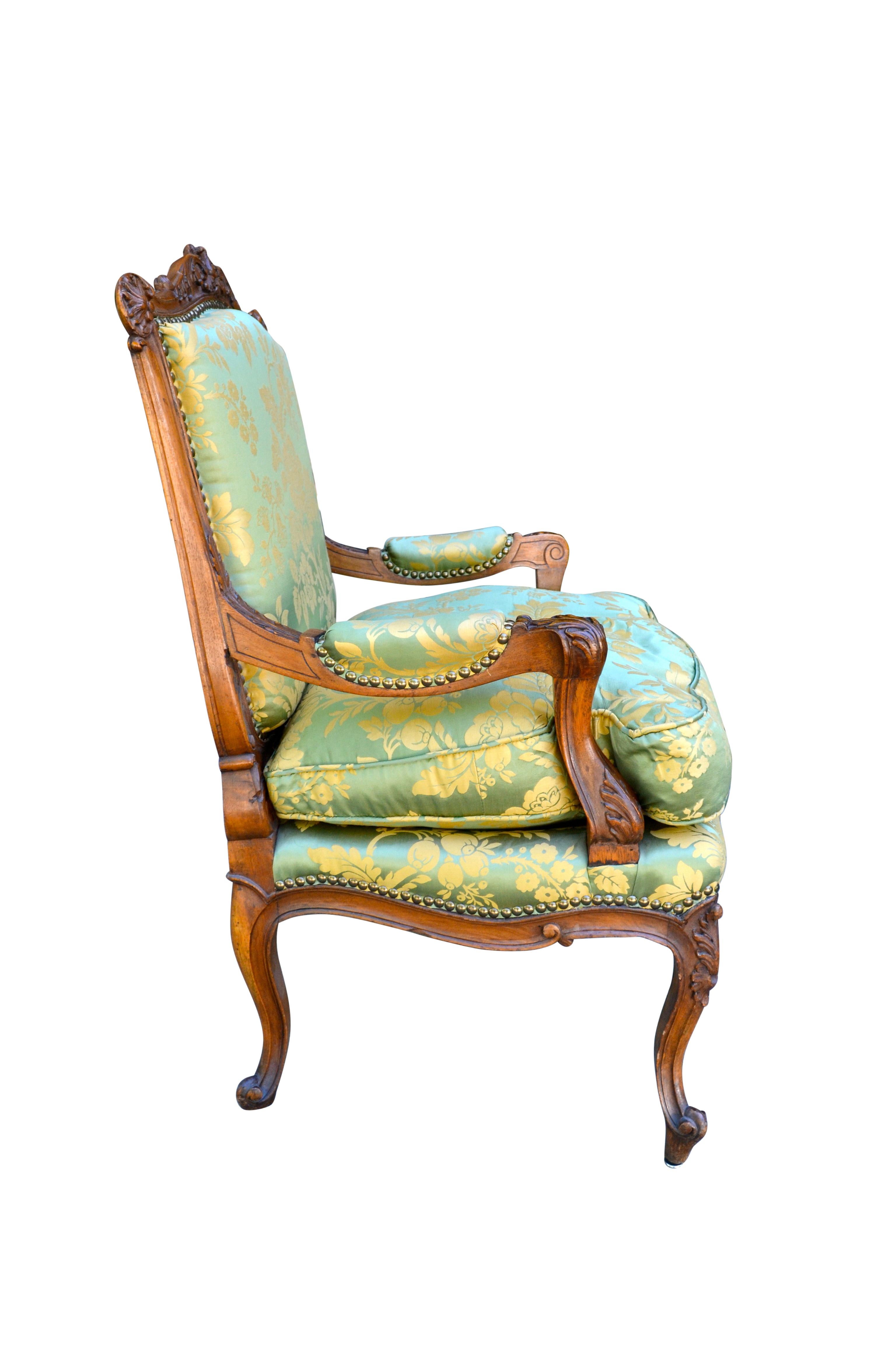 Louis XV Style Carved Walnut Armchair In Good Condition In Vancouver, British Columbia