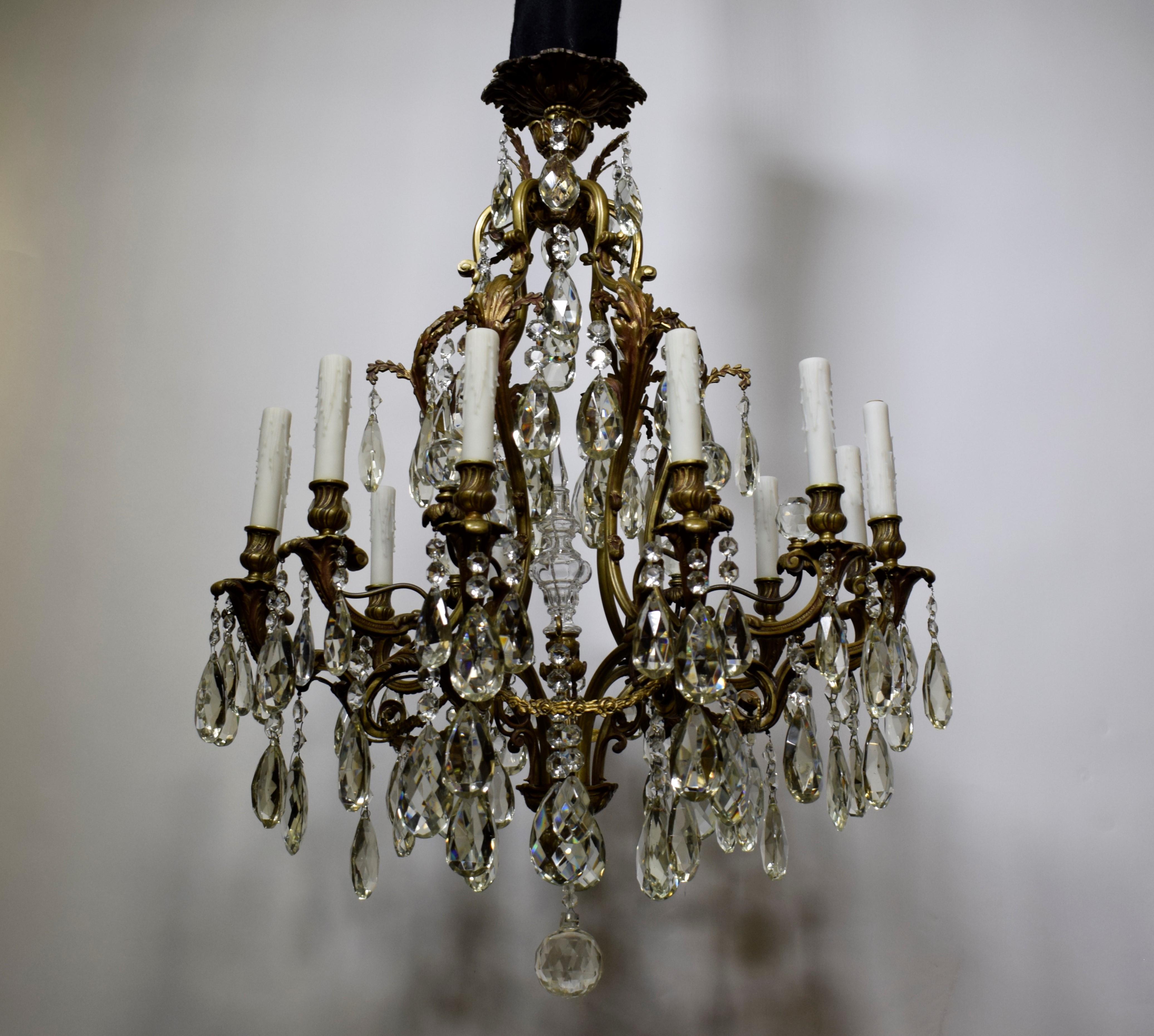 Bronzo Lampadario in stile Luigi XV in vendita