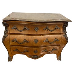 Commode de style Louis XV