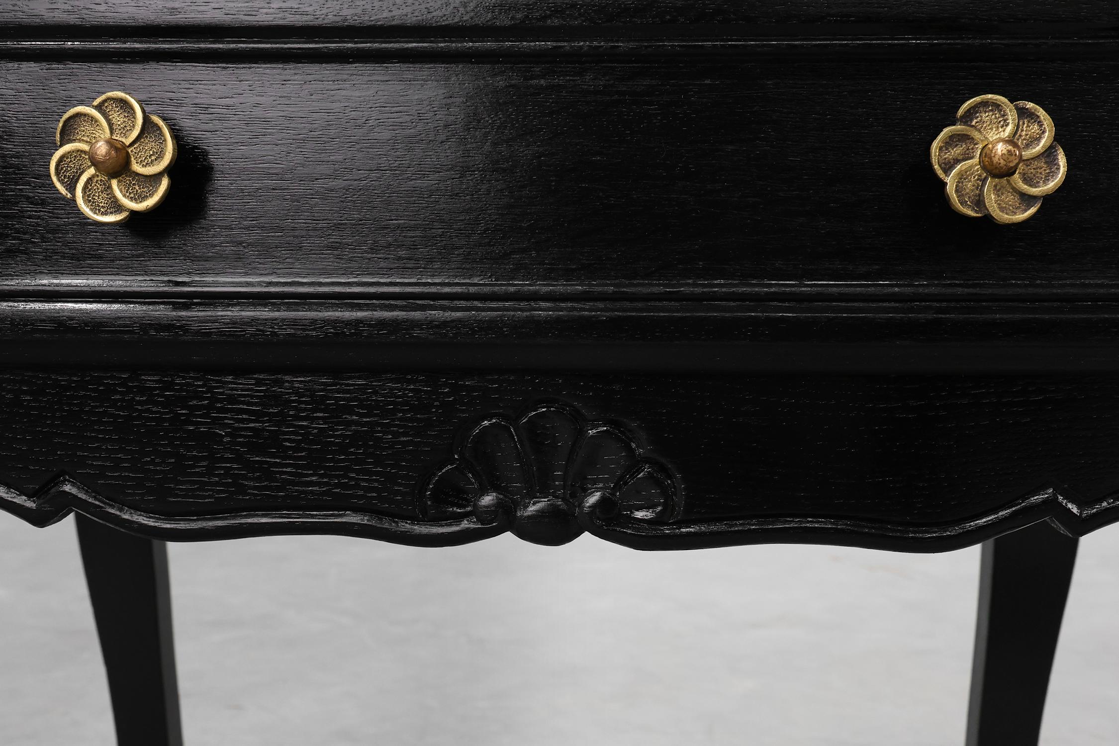 Laccato Louis XV Style Chest of Drawers in Black Lacquered Oak, France, 1950s in vendita