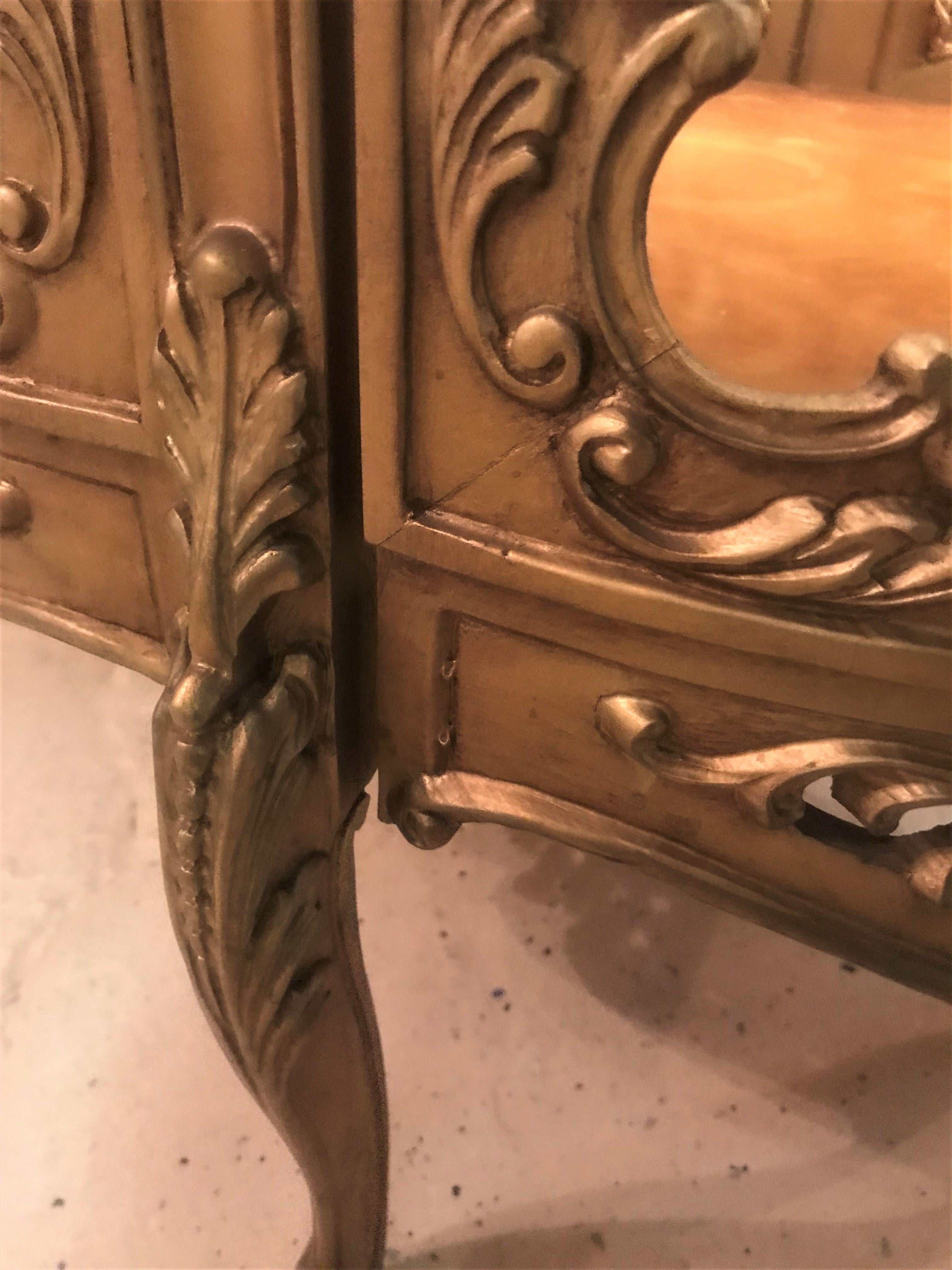 Louis XV Stil kreisförmig Giltwood beleuchtet Curio Vitrine Schaukasten 10