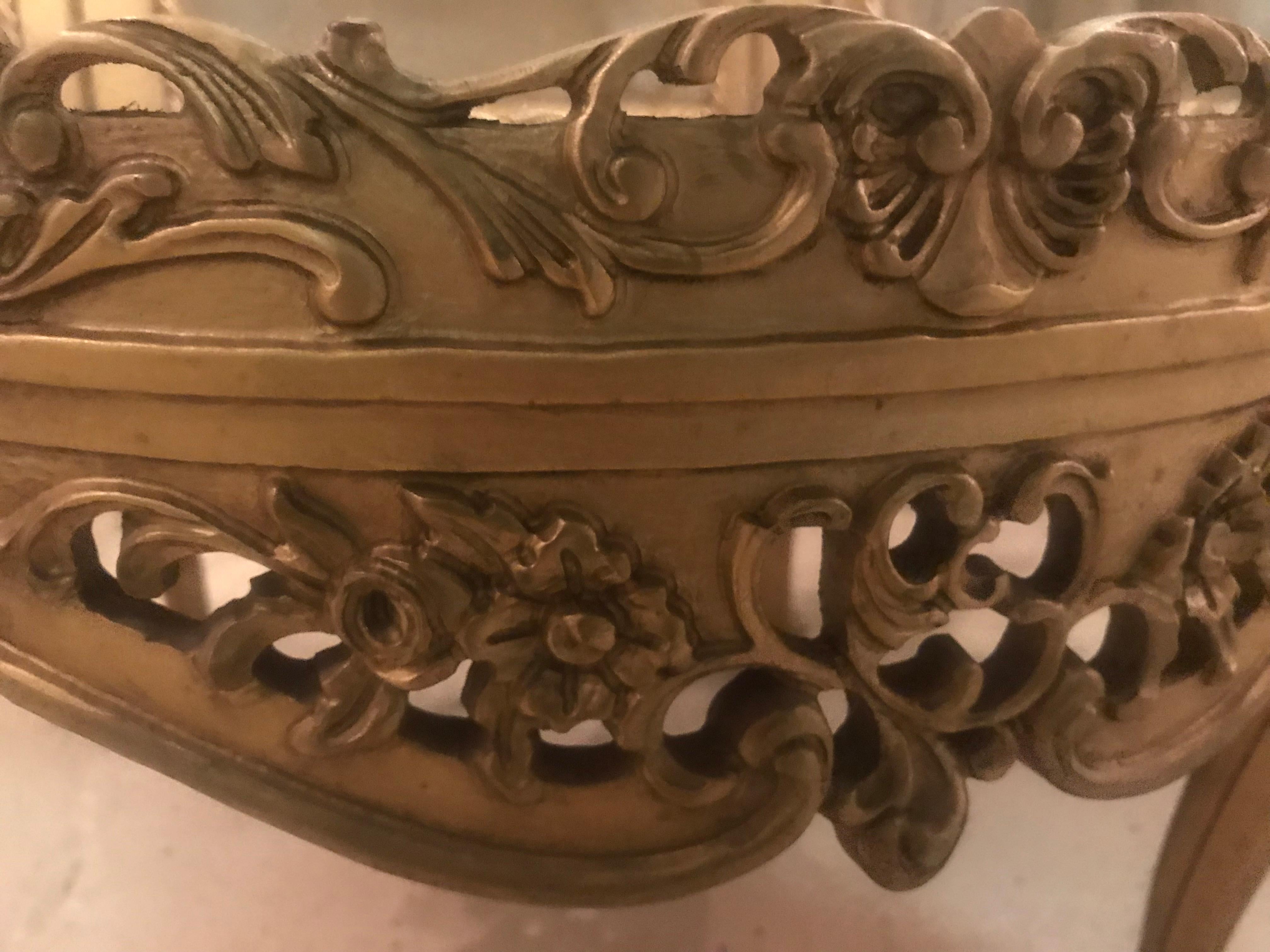 Louis XV Stil kreisförmig Giltwood beleuchtet Curio Vitrine Schaukasten 11
