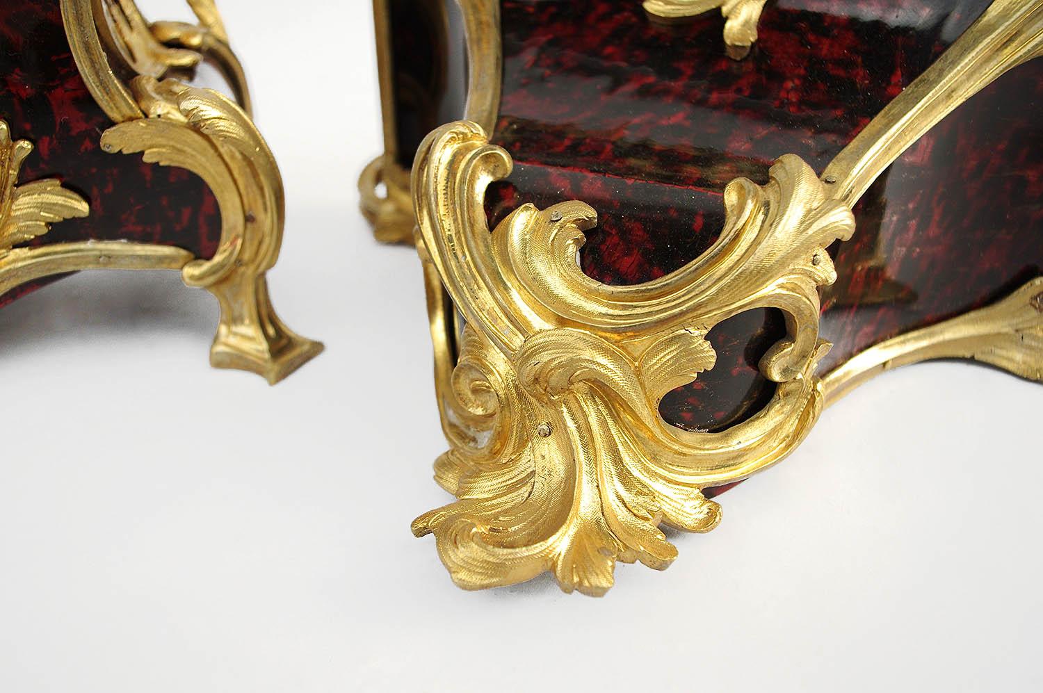 Louis XV Style Clock and its Console in Scale and Gilt Bronze, 19th Century 4