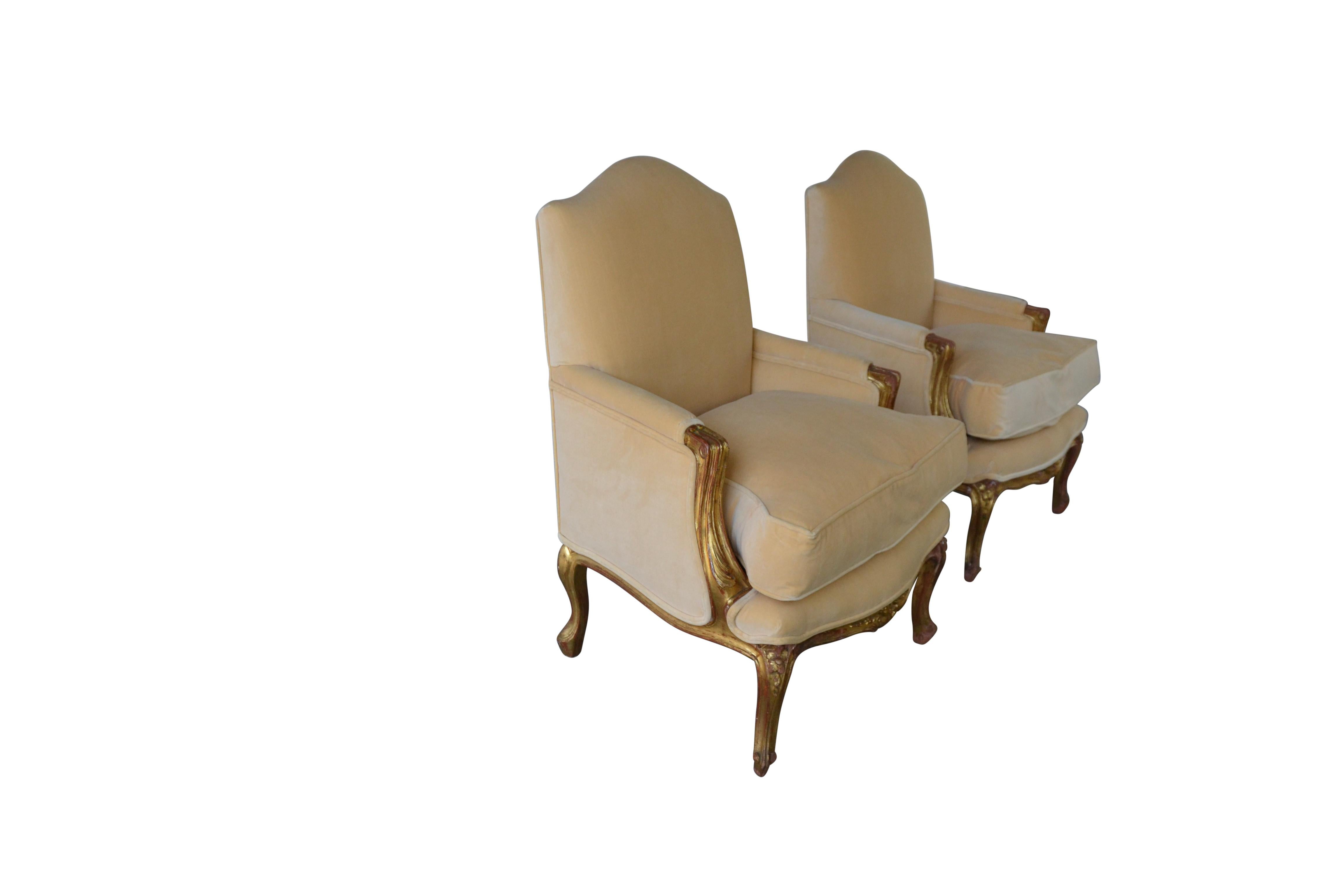 Louis XV Style Club Chairs Set of 2 In Good Condition In Pomona, CA