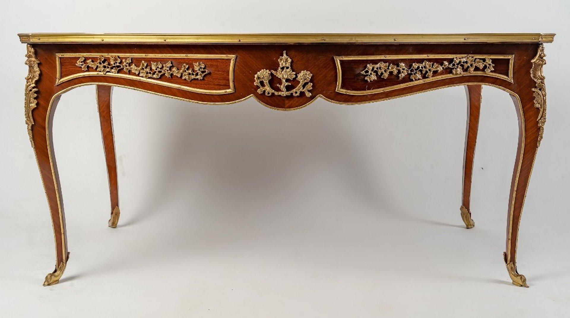 French Louis XV Style Coffee Table of the XIXth Century in Marquetry and Gilt Bronze