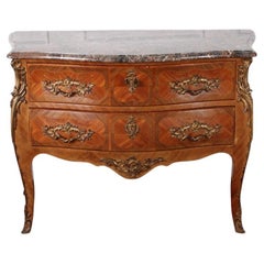 Commode de style Louis XV